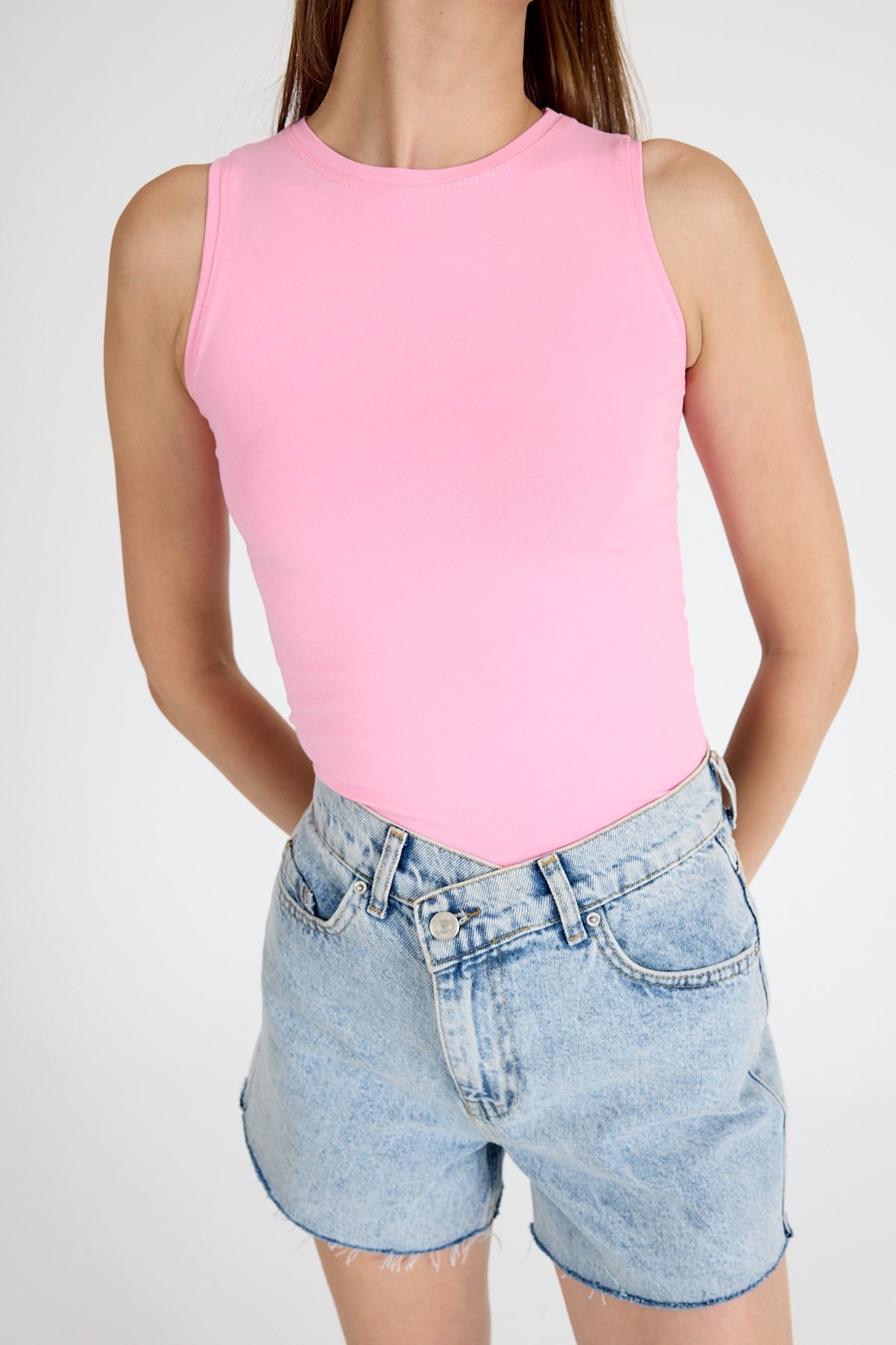Pembe Bisiklet Yaka Kolsuz Slim Fit Atlet 1663