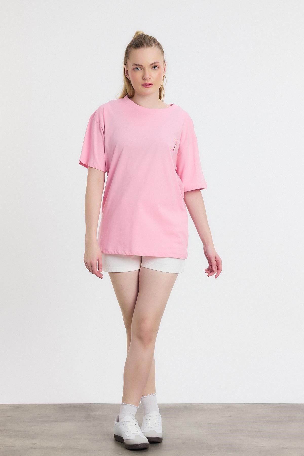 Pembe Bisiklet Yaka Nakışlı Tişört 2150-16M