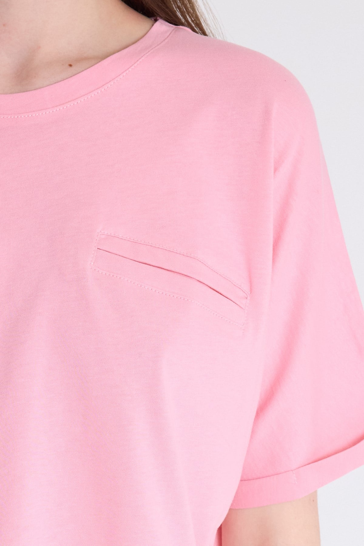 Pembe Cep Detaylı Bisiklet Yaka Crop Tişört 2136M