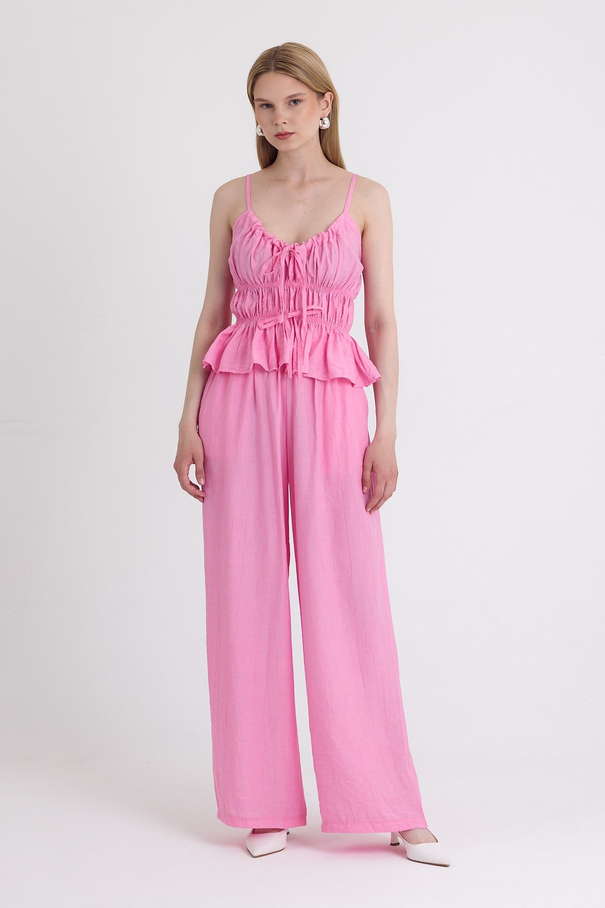 Pembe Fırfırlı Askılı Bluz ve Geniş Paça Pantolon Takımı 5216