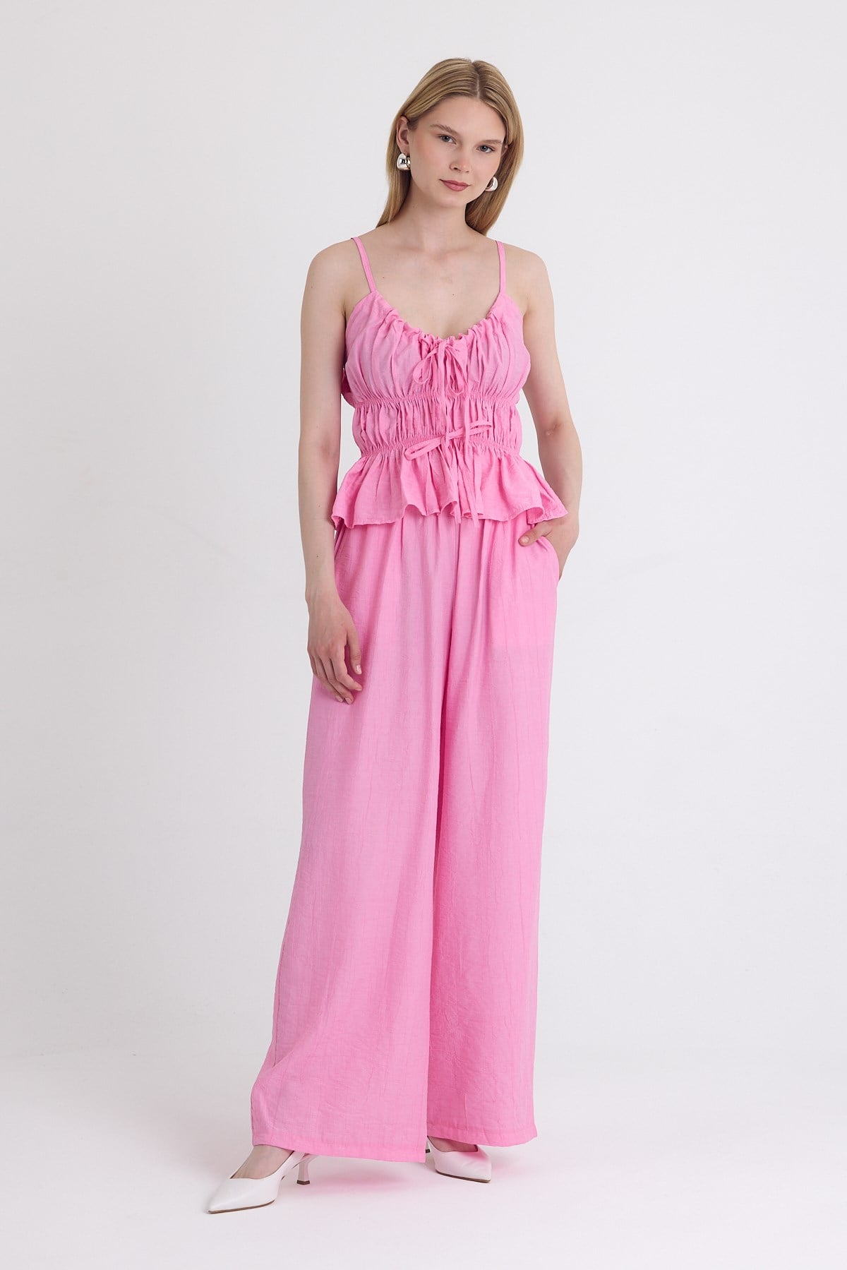 Pembe Fırfırlı Askılı Bluz ve Geniş Paça Pantolon Takımı 5216