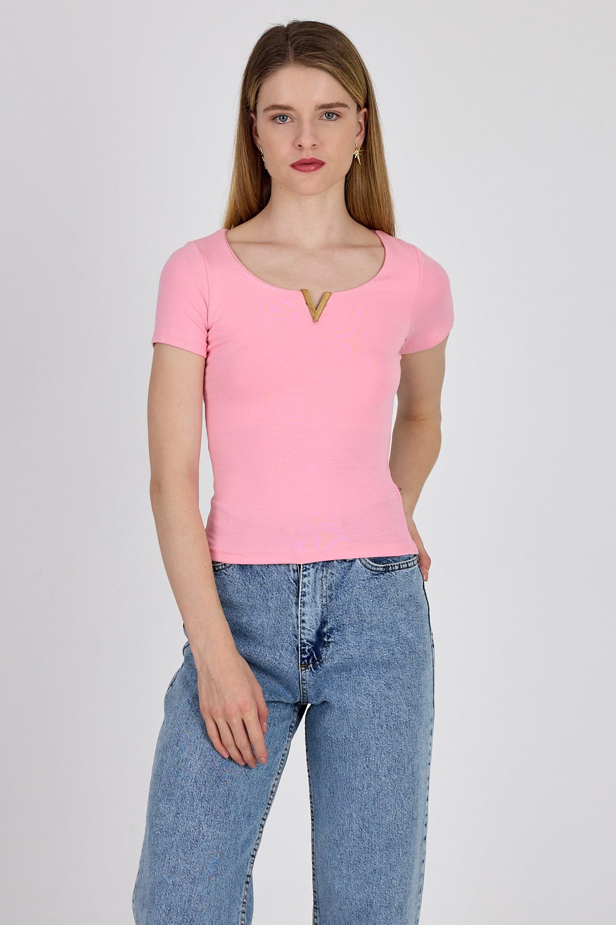 Pembe Gold Aksesuar Detaylı Viskoz/Yumuşak Kumaş Tişört 1460