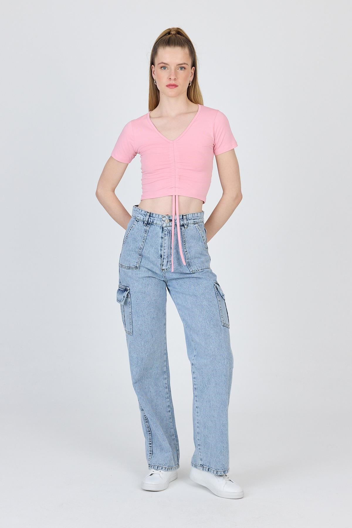 Pembe V Yaka Büzgülü Crop Tişört 9201M