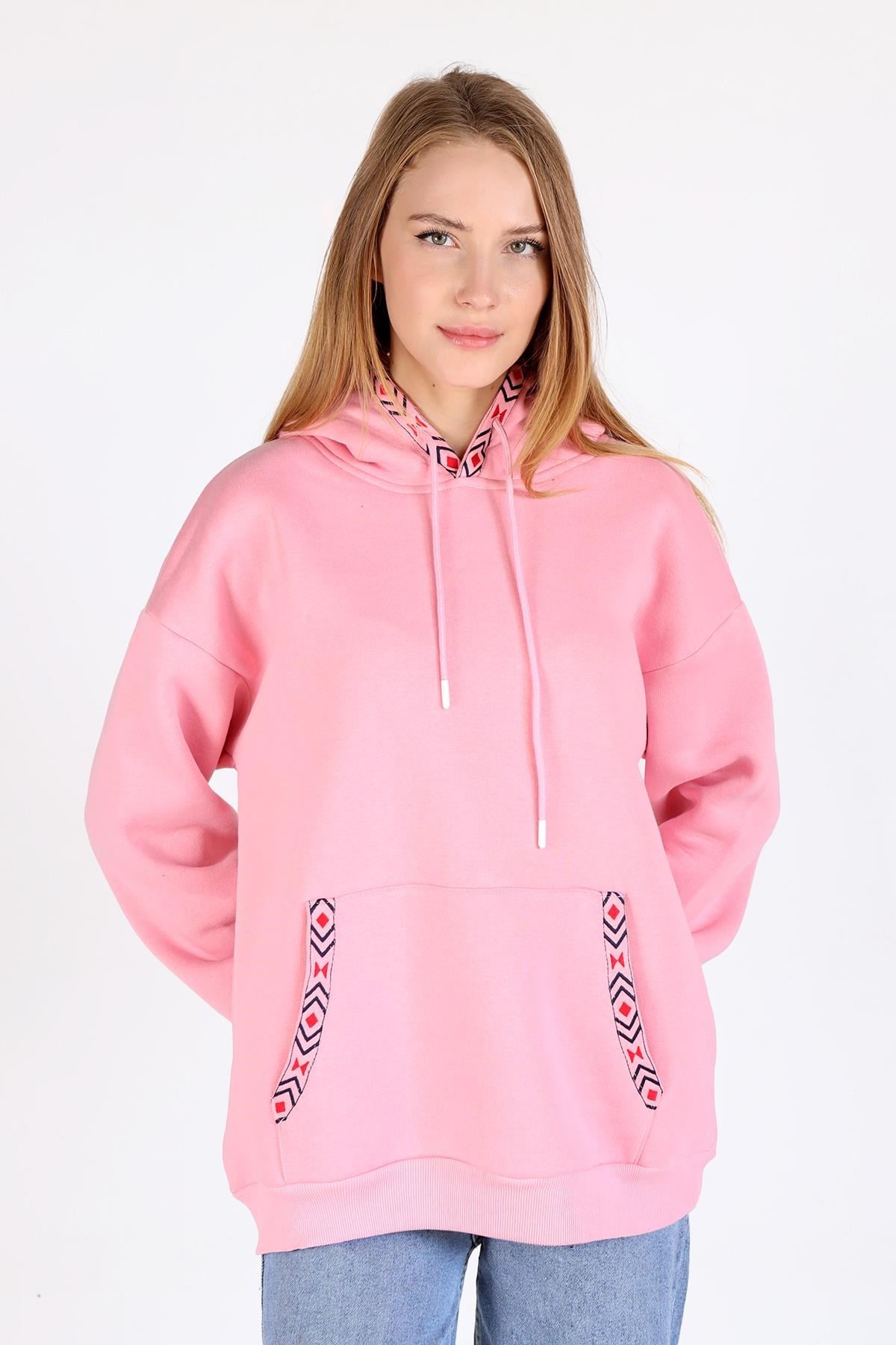 Pembe Yaka Cep Nakışlı Kapüşonlu Sweat 9141M