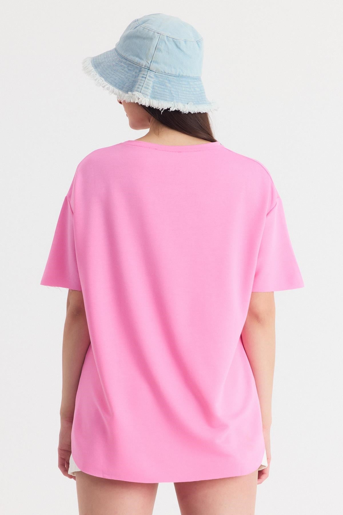 Pembe Yumuşak Dokulu Esnek Premium Kumaş Lazer Kesim Oversize Tişört 1868