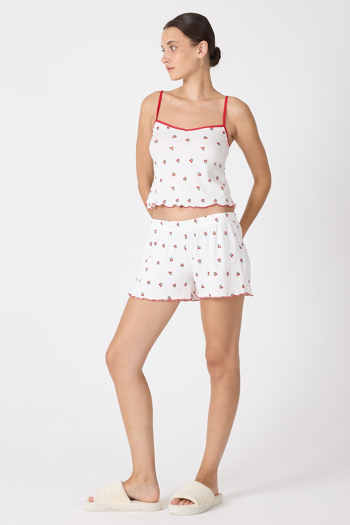 Pijama Takım-Beyaz Kiraz Desenli Kadın Pijama Takımı 3415-rulem