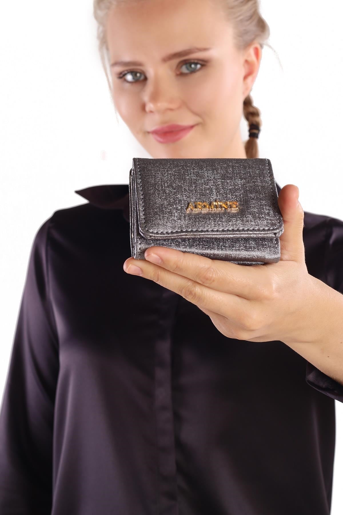 Platin Tokalı Klasik Cüzdan 025