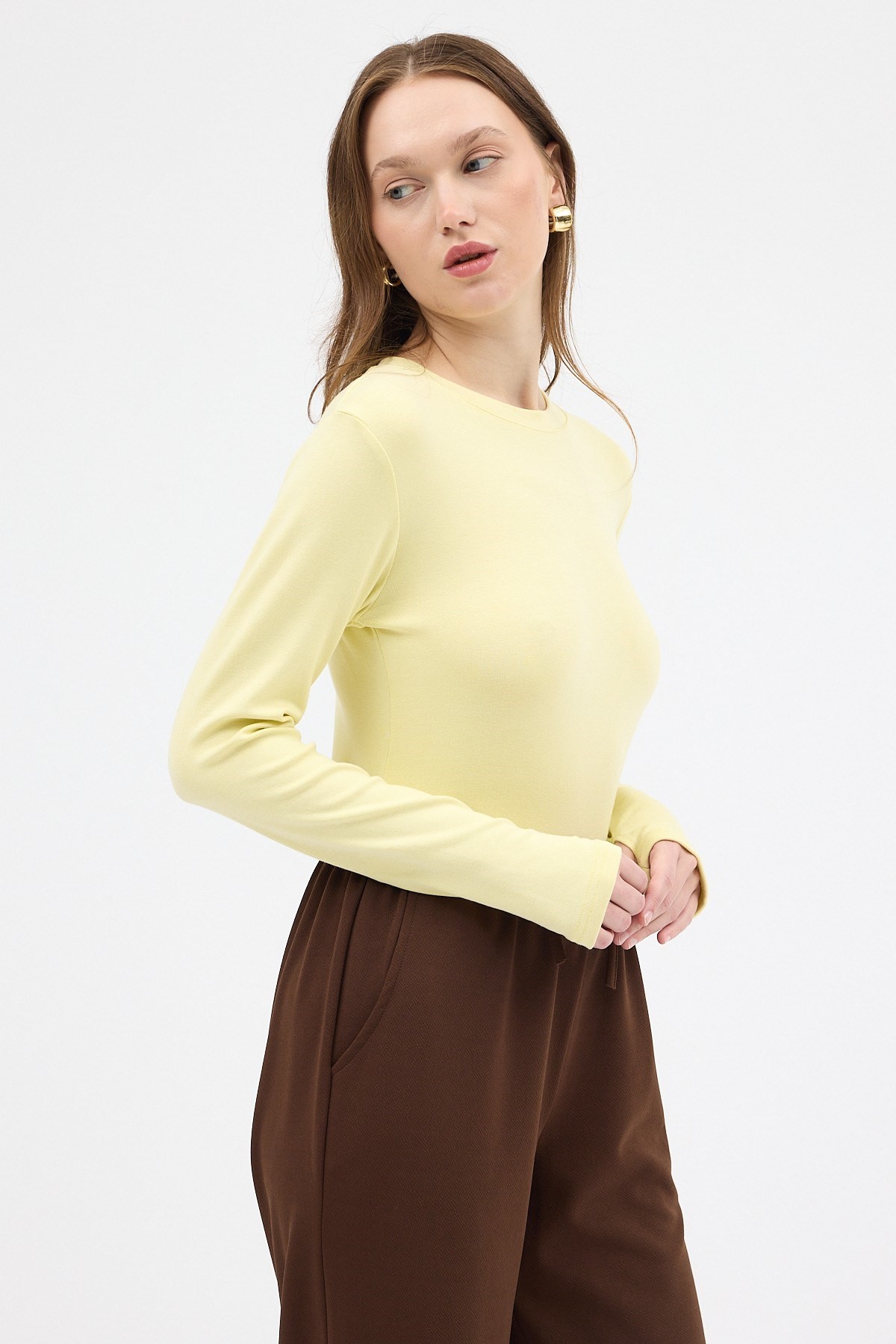 Sarı Premium/Viskoz Yumuşak Kumaşlı Parmak Geçmeli Crop Bluz 8162A