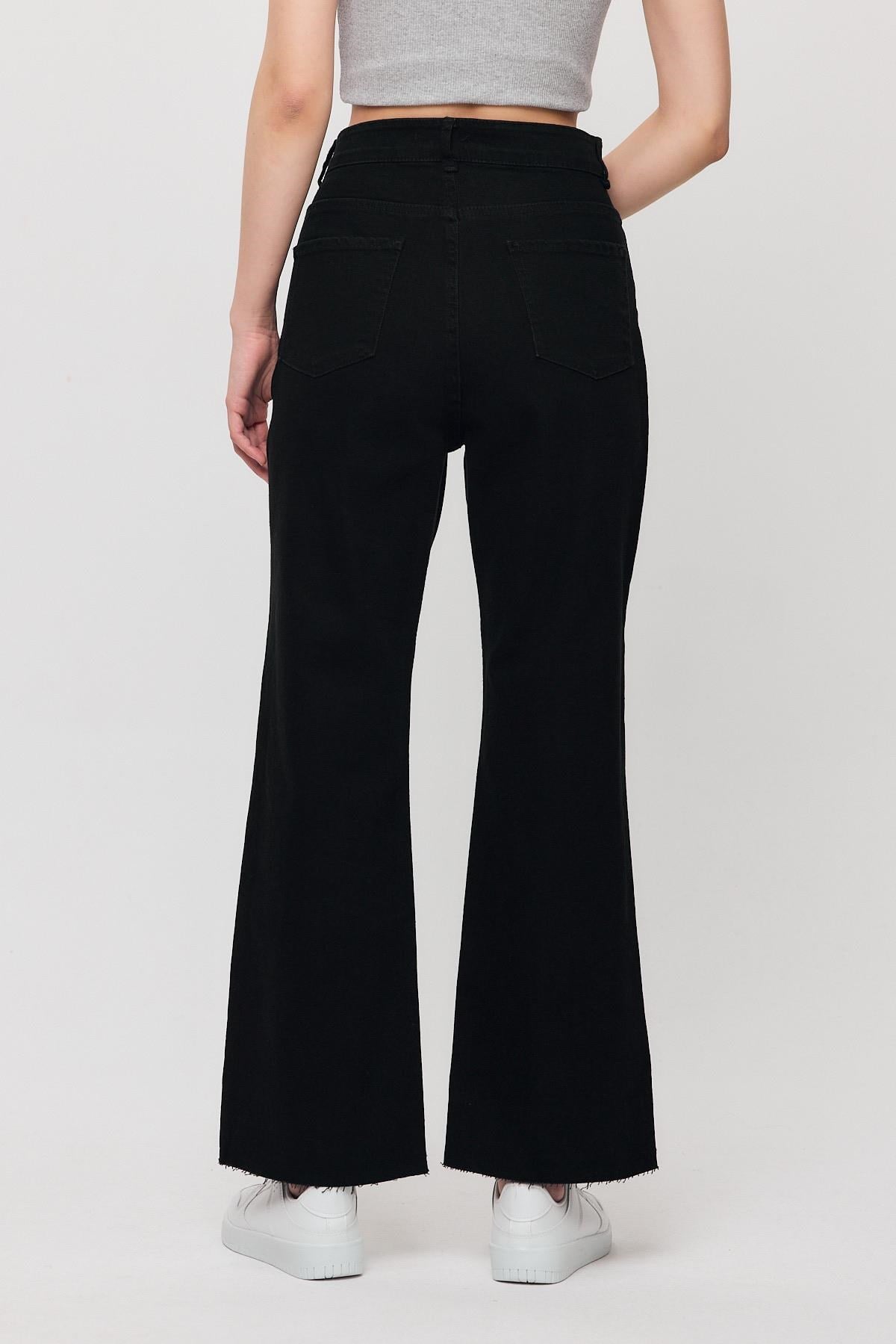 Siyah 12032 Paçası Kesik Straight Jean