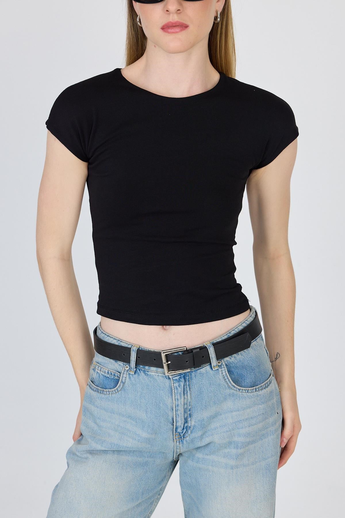 Siyah Bisiklet Yaka Pamuklu Slim Fit Tişört 9190
