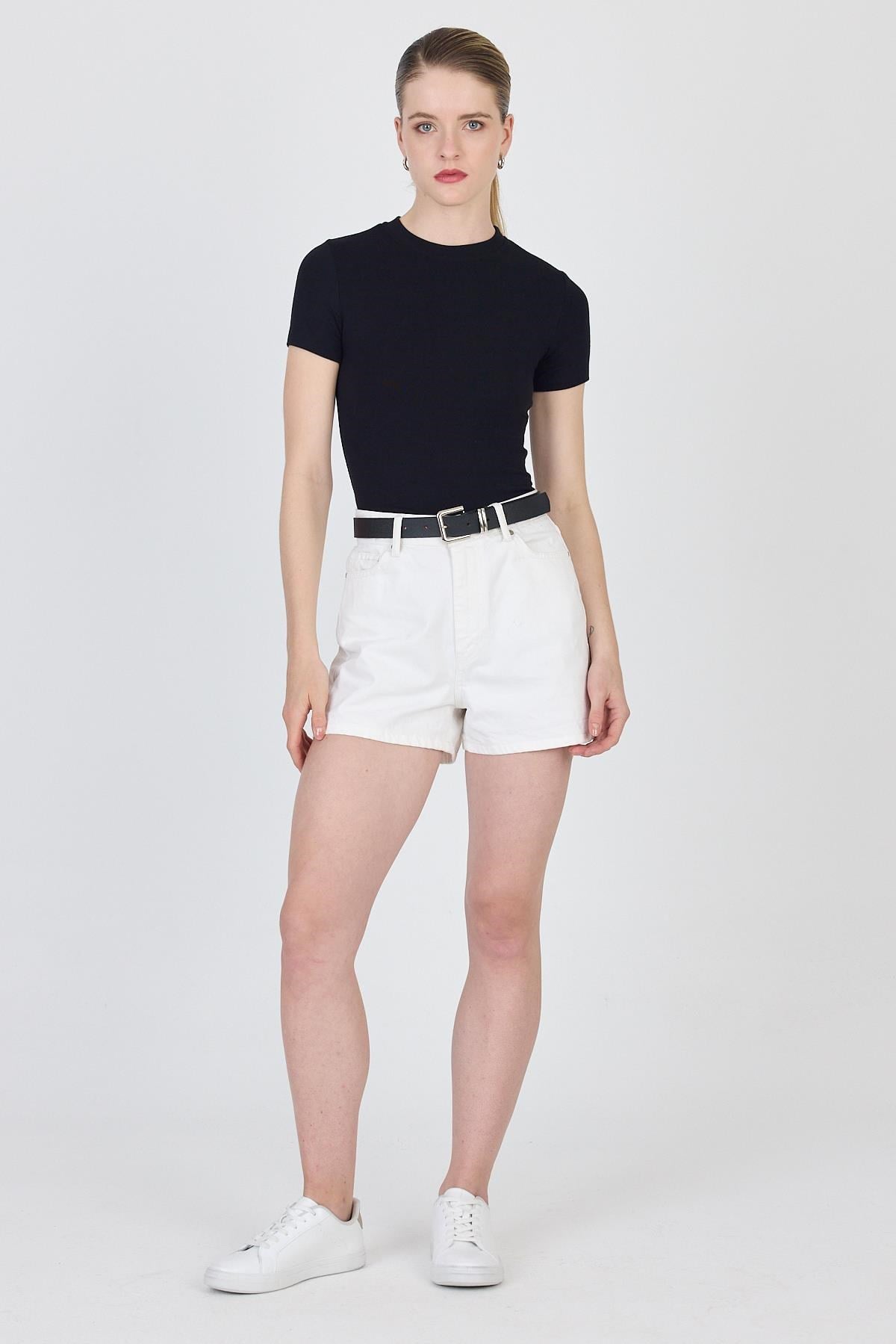 Siyah Bisiklet Yaka Viskoz/Yumuşak Kumaş Slim Fit Tişört 1468