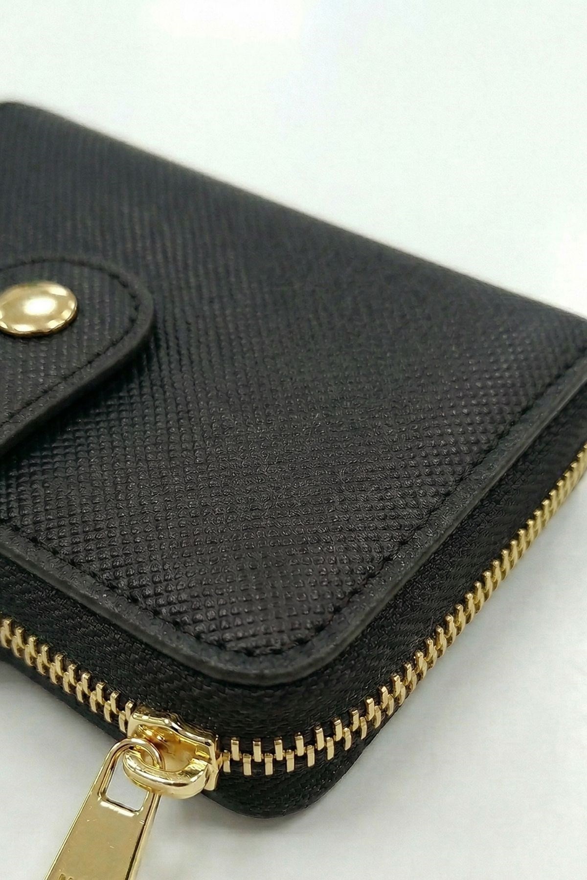 Siyah Çıtçıtlı Fermuarlı Cüzdan 243