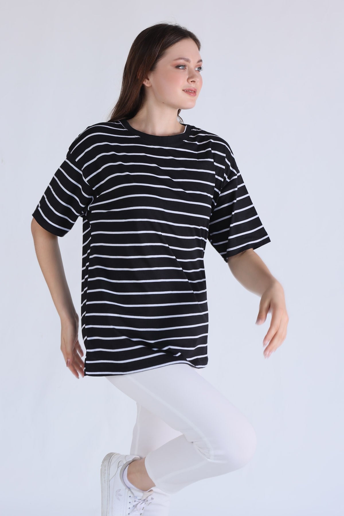 Siyah Çizgili Oversize Tişört 23350