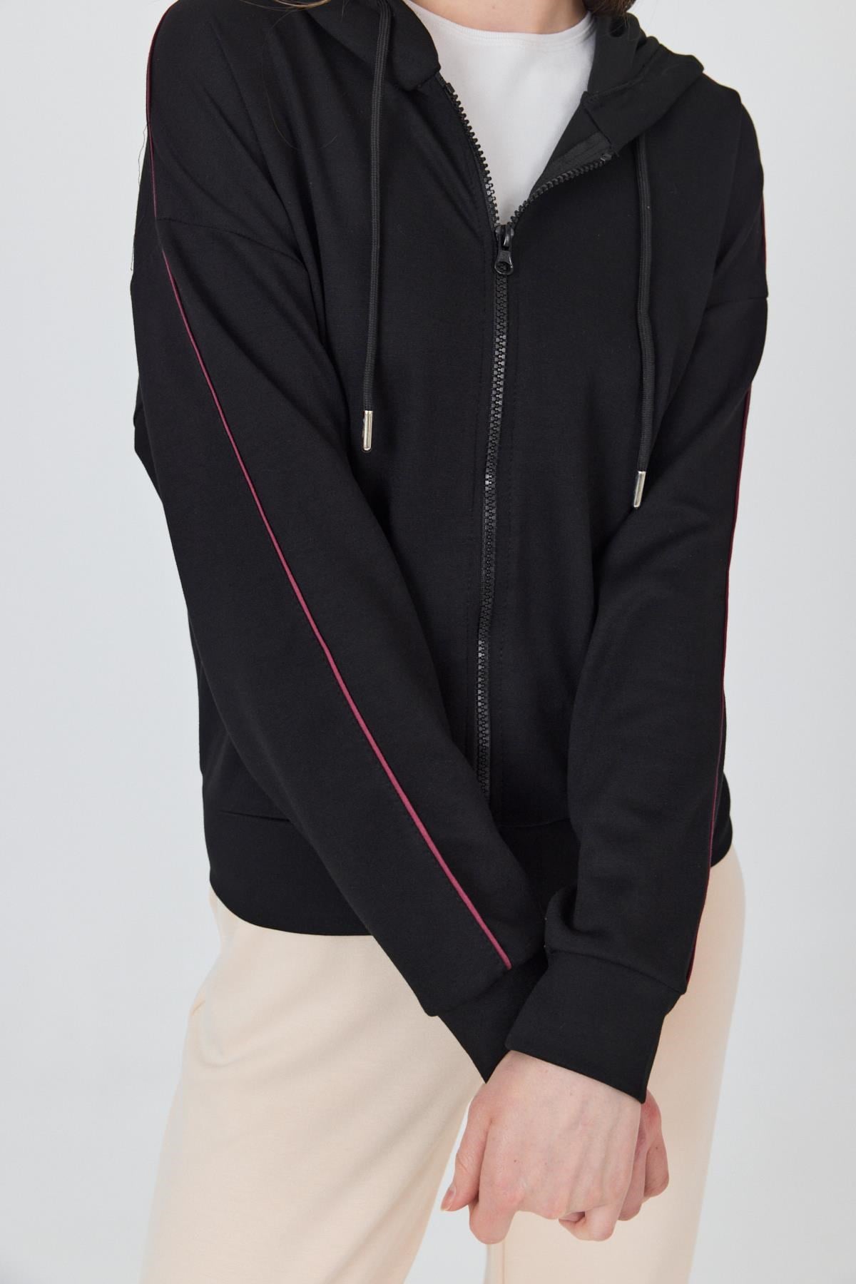 Siyah Fermuarlı Kapüşonlu Şerit Detaylı Sweatshirt 3045