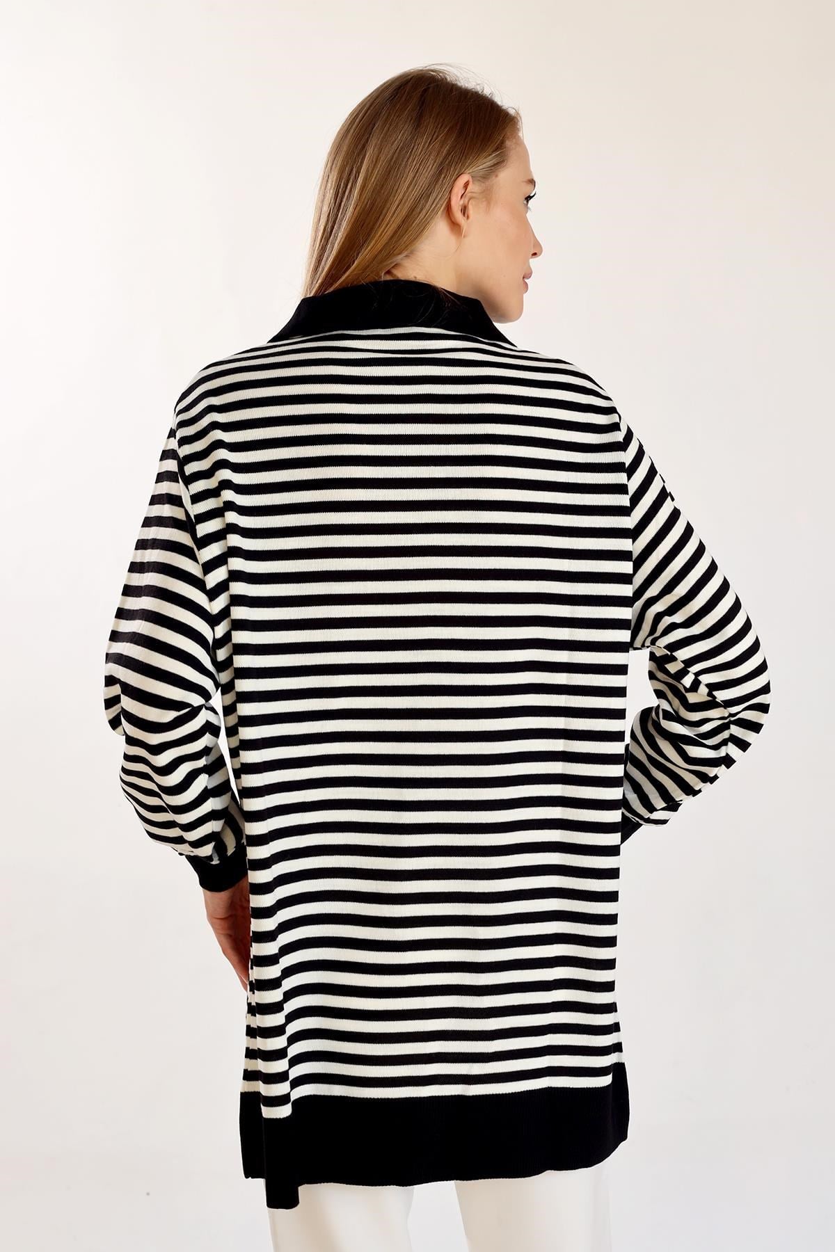 Siyah İnce Çizgi Polo Yaka Tunik 5345