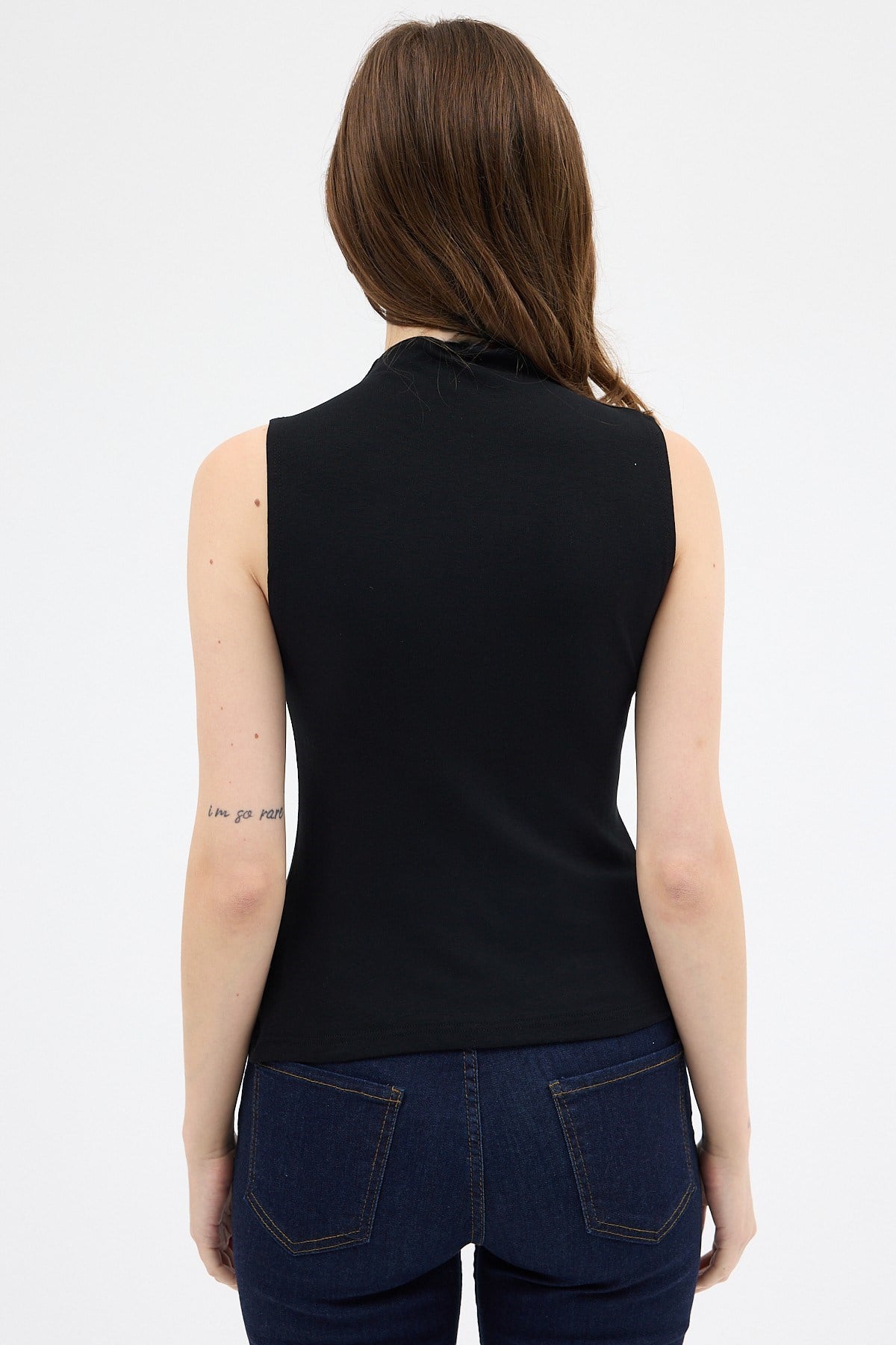Siyah Kadın Kolsuz Yüksek Yaka Body 8155A
