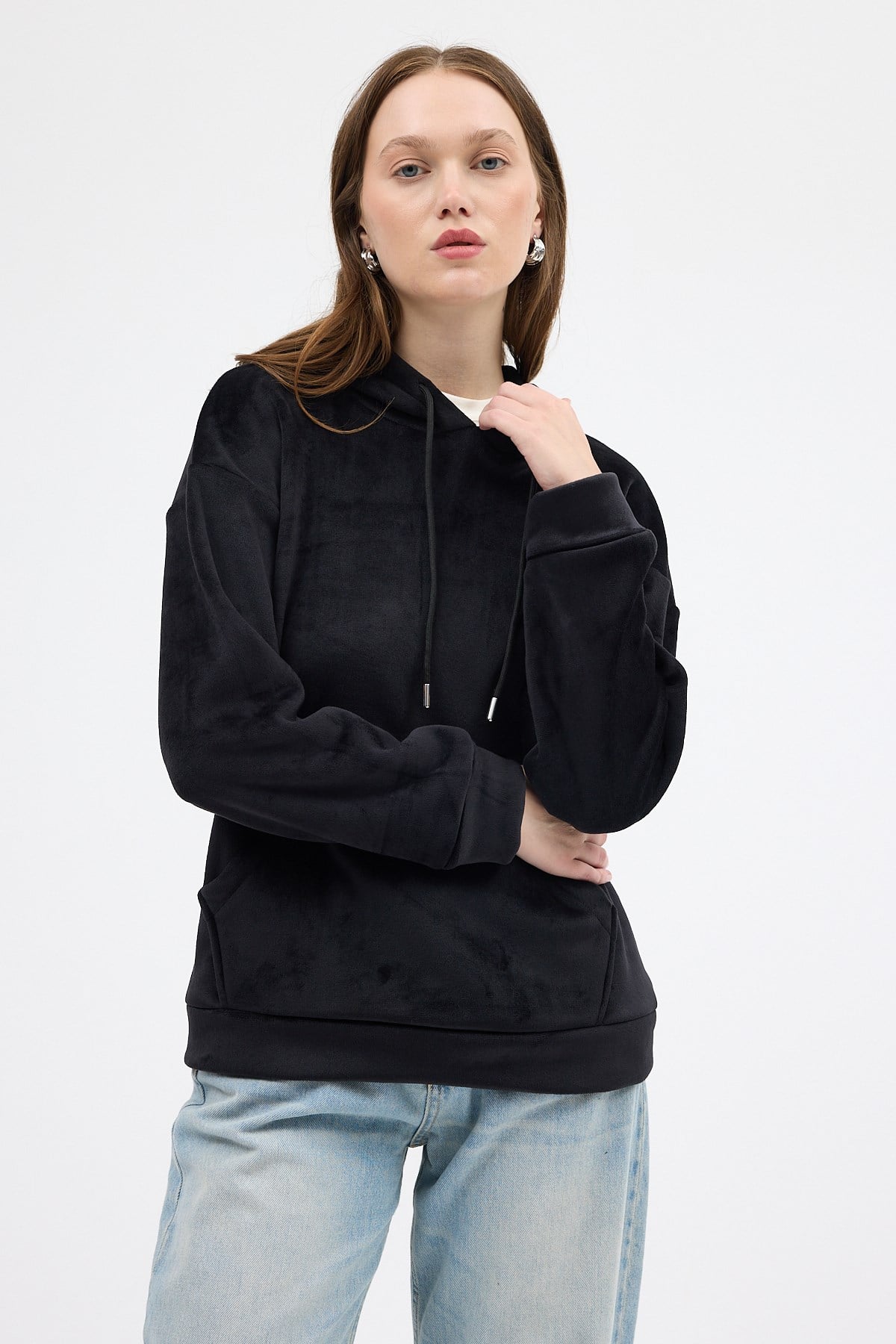 Siyah Kadın Peluş Kanguru Cepli Kapüşonlu Sweatshirt 3061A