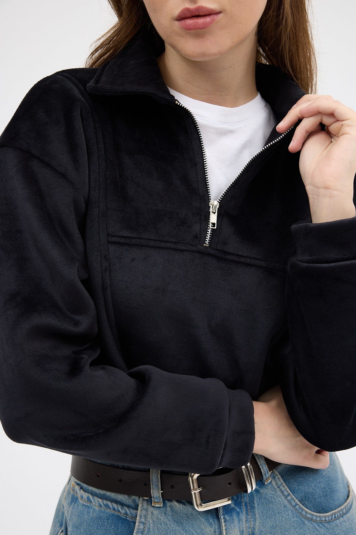 Siyah Kadın Peluş Yarım Fermuarlı Crop Sweatshirt 3056A
