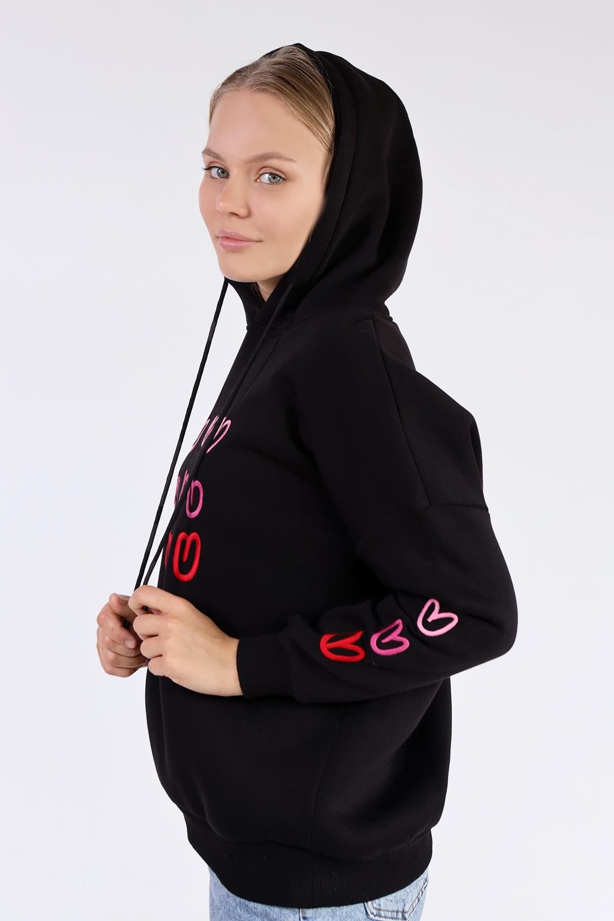 Siyah Kalp Nakışlı Sweat 9154M