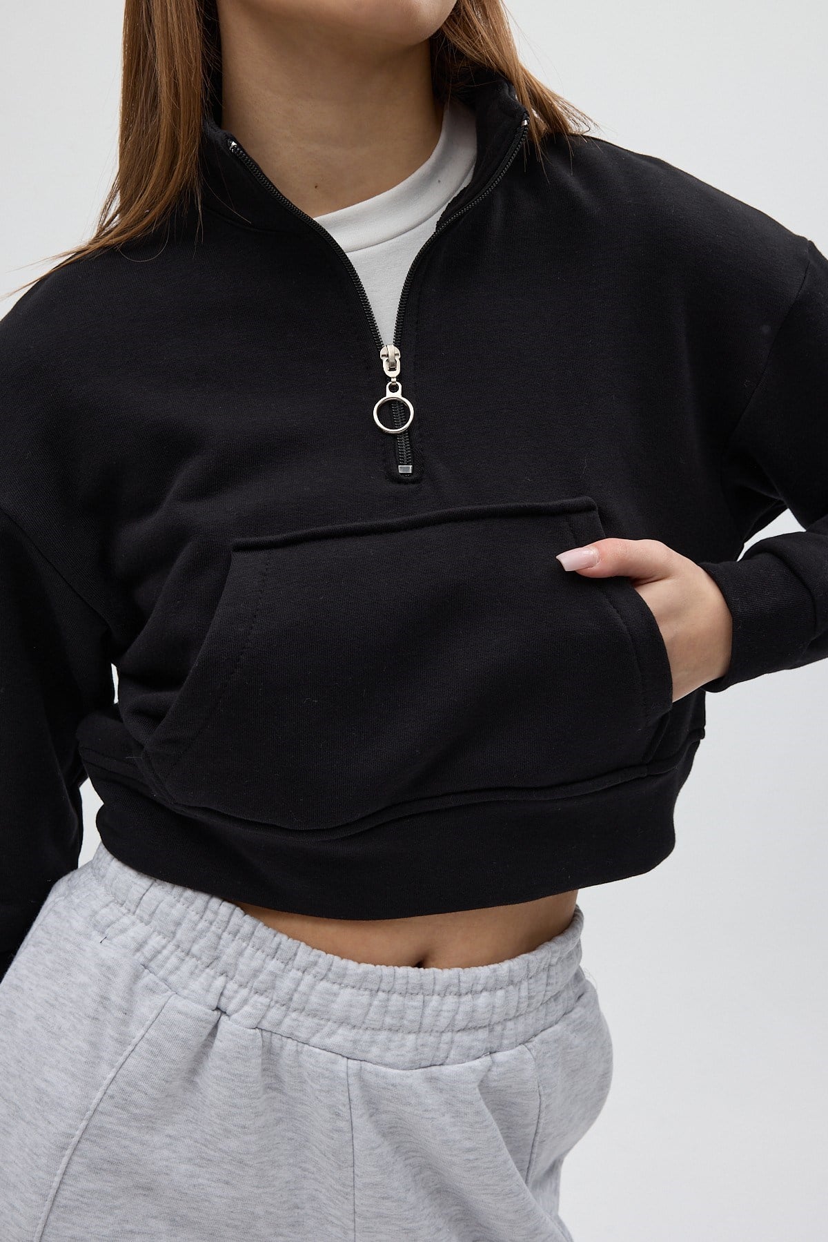 Siyah Kapüşonlu Fermuarlı Cepli Pamuklu Kadın Sweatshirt 3115A