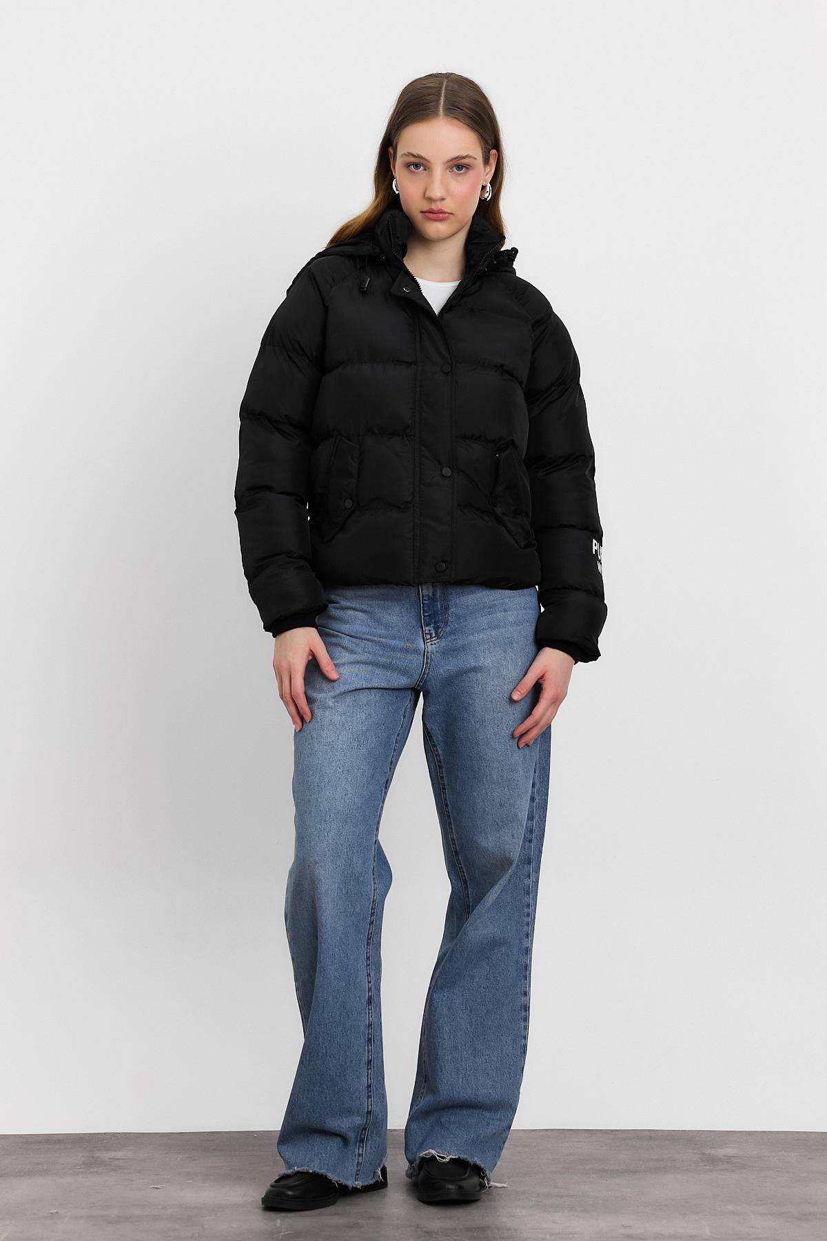 Siyah Kol Puffer Winter Yazı Mont 3020