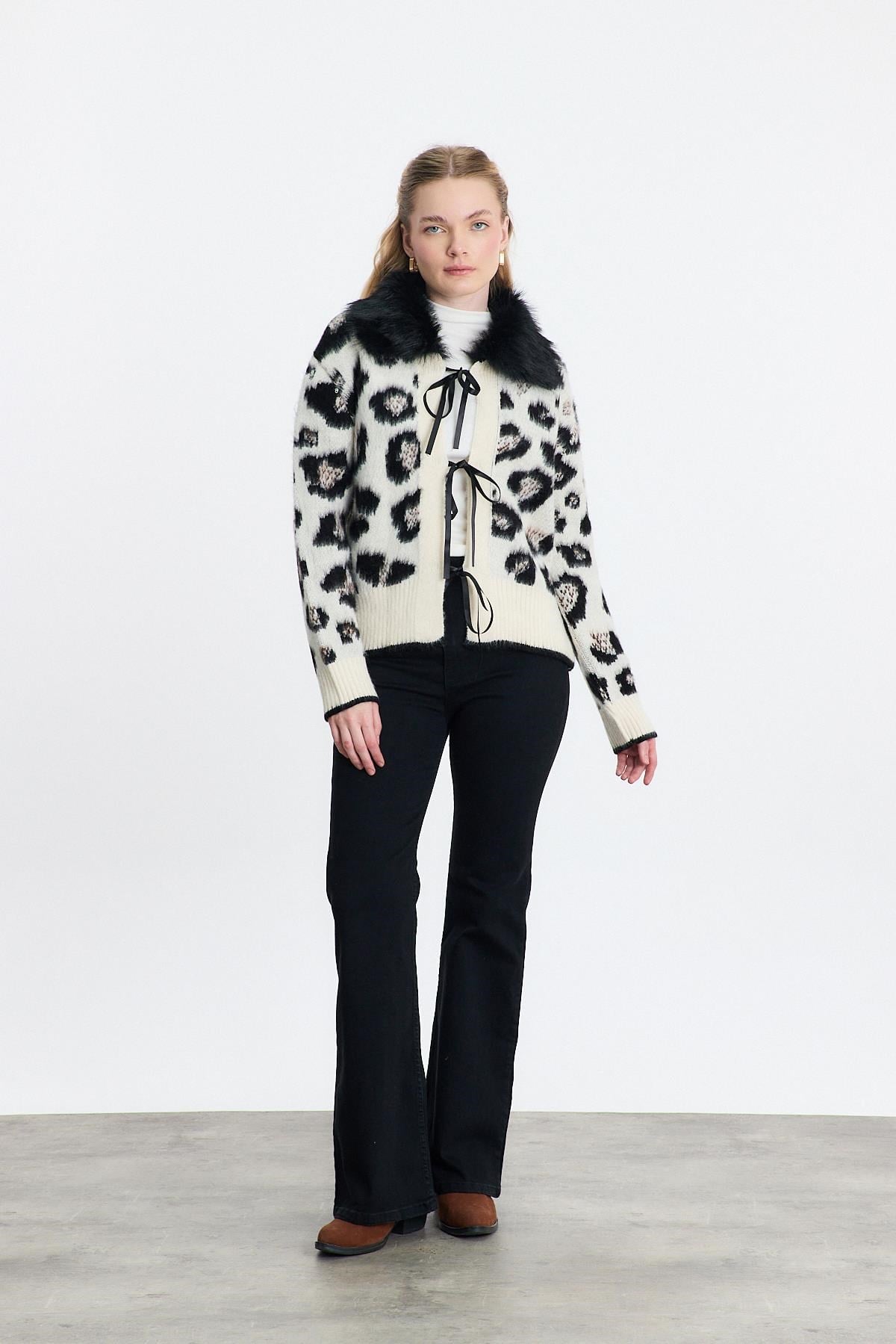 Siyah Leopar Kürklü Leopar Hırka 22289