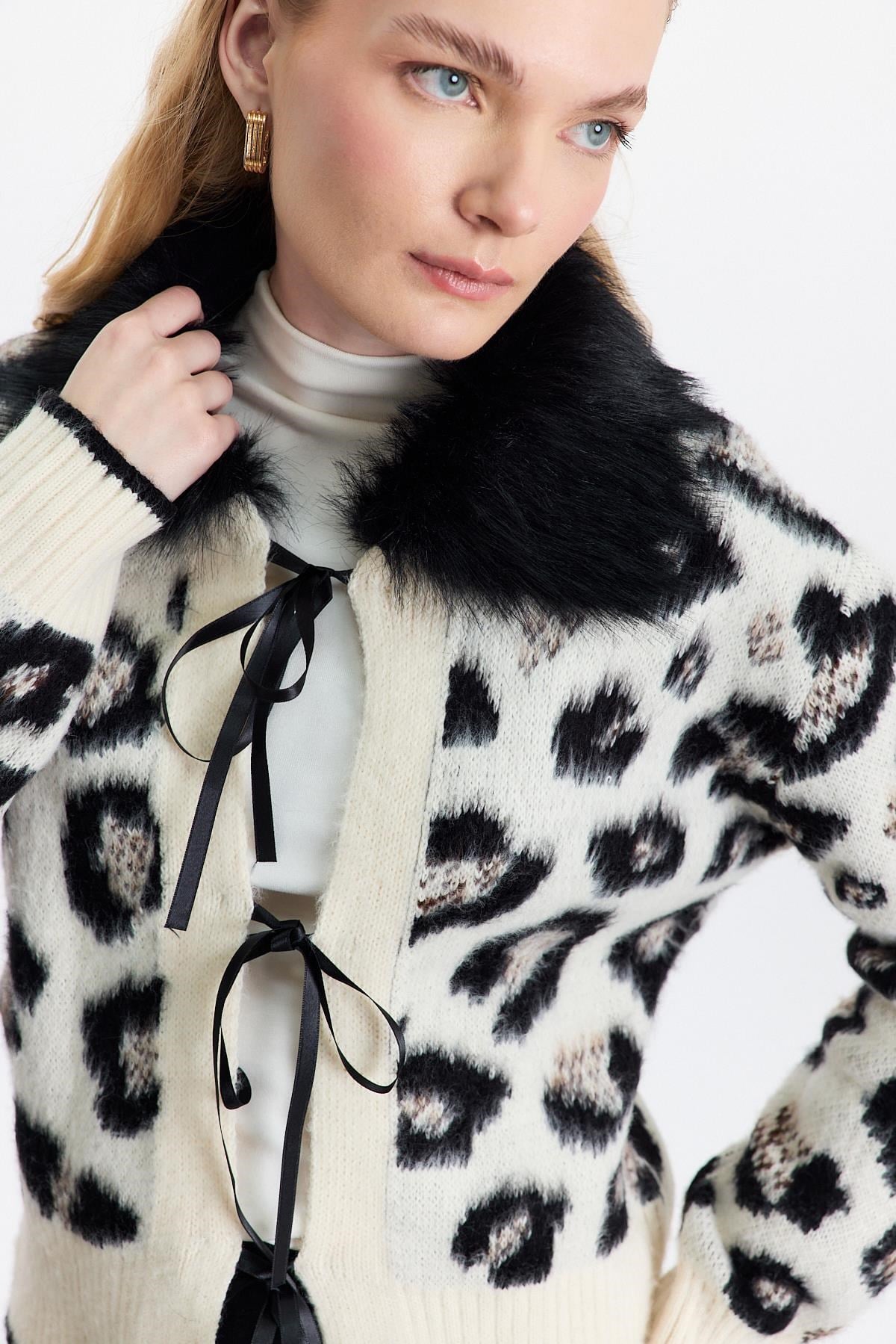 Siyah Leopar Kürklü Leopar Hırka 22289