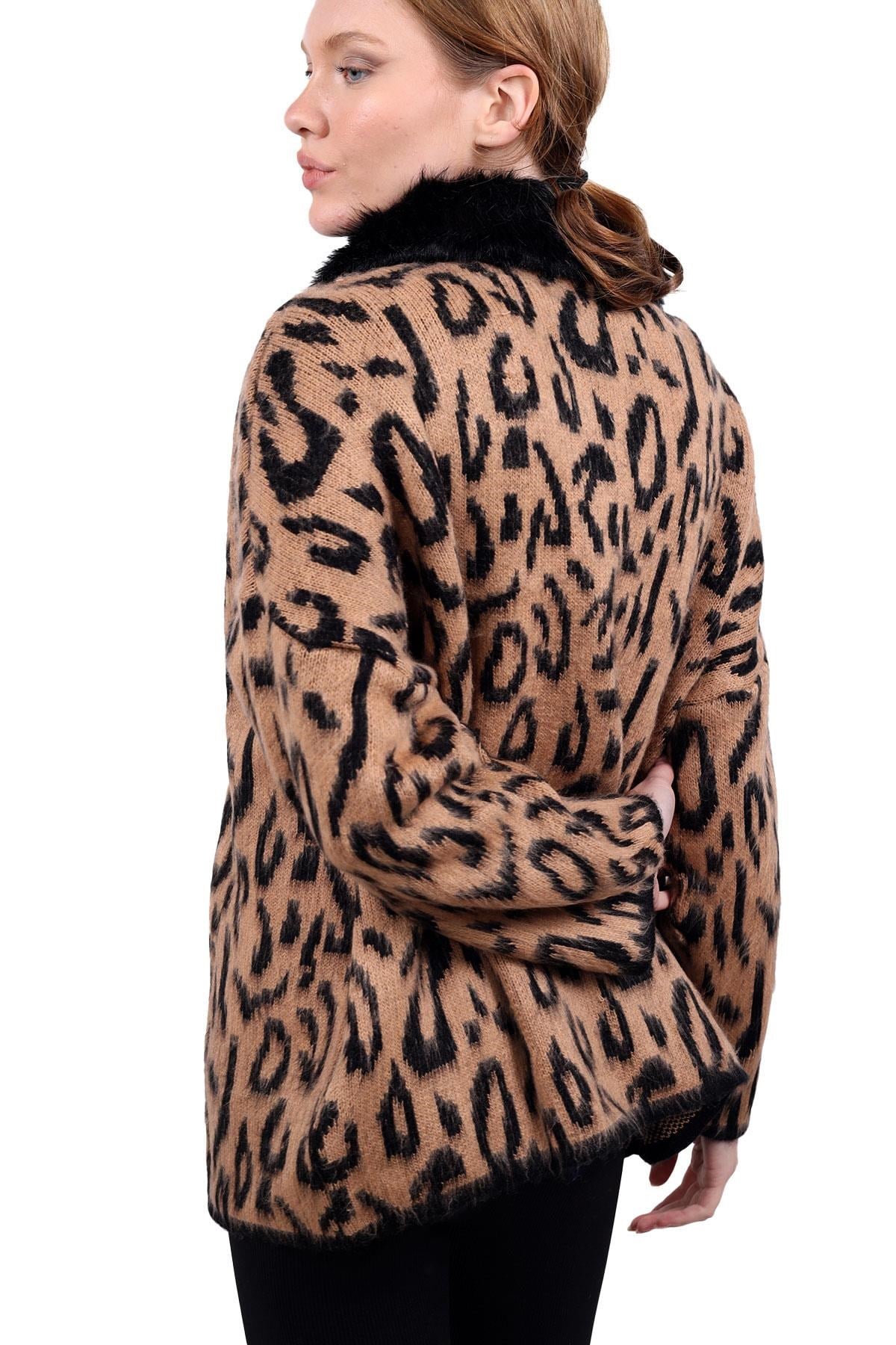 Siyah Leopar Yakası Kürklü Hırka 22288