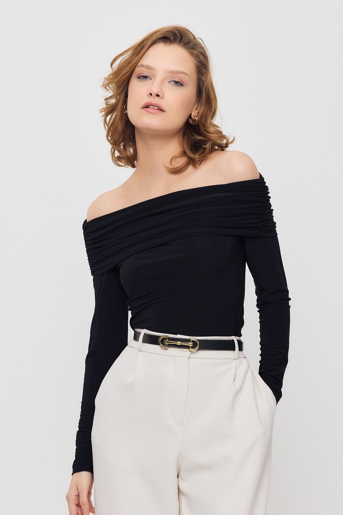 Siyah Madonna Yaka Büzgülü Bluz 12222
