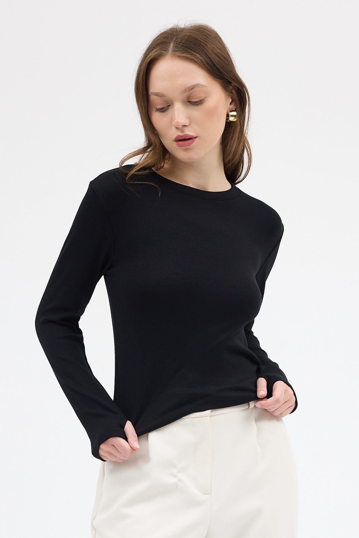 Siyah Premium/Viskoz Yumuşak Kumaşlı Parmak Geçmeli Crop Bluz 8162A