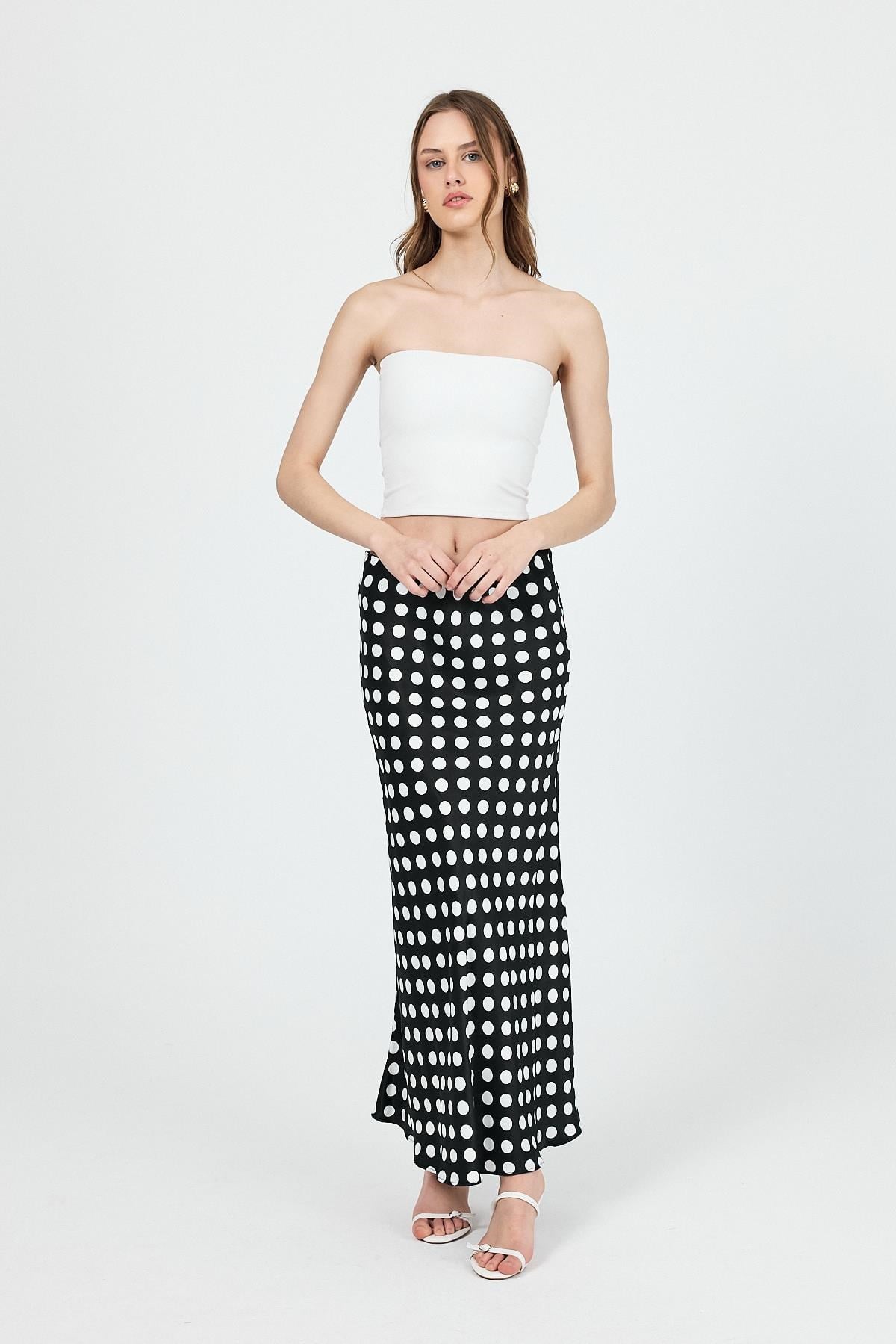 Siyah Puantiye Desen Saten Midi Etek 9416