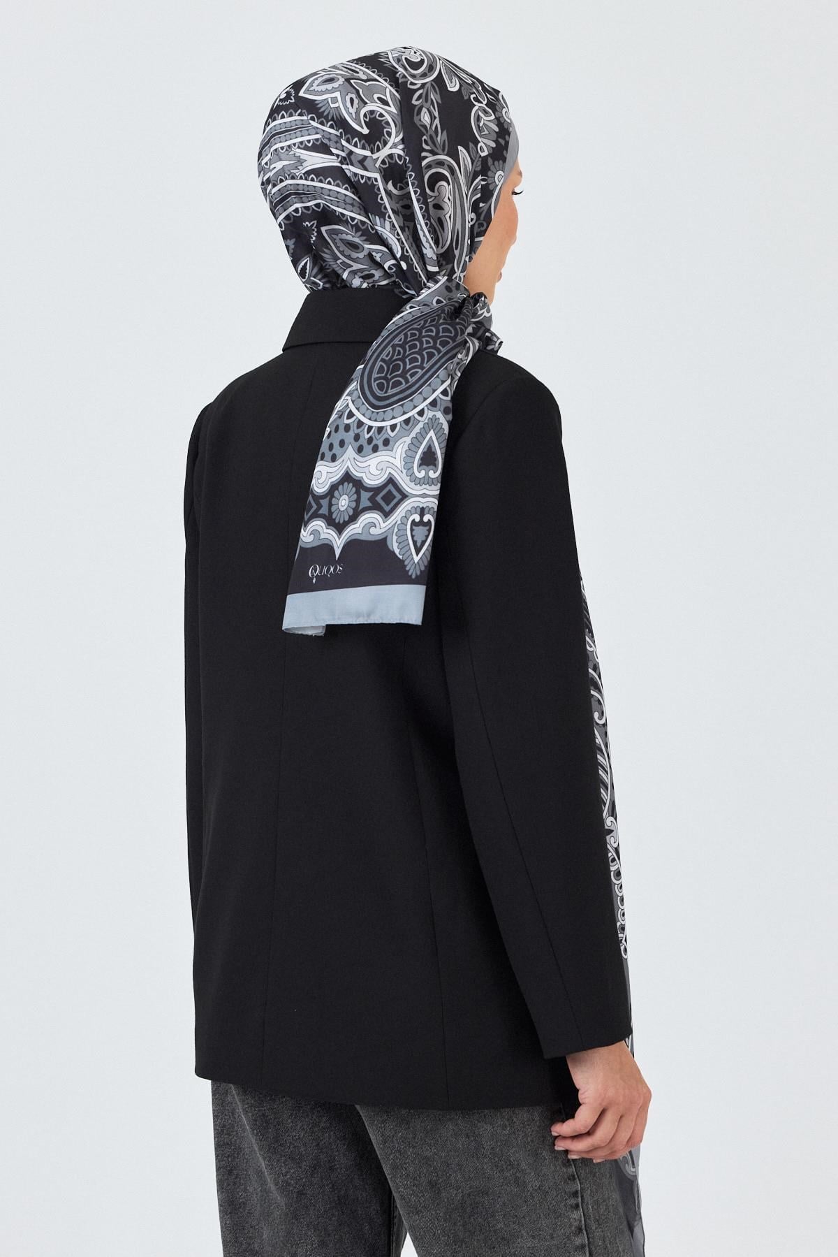 Siyah Retro Desenli Şal 5684