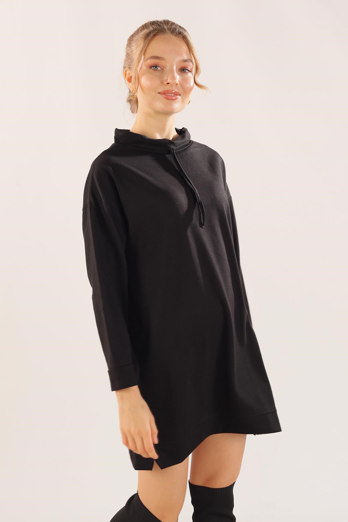 Siyah Yaka Bağcık Sweat 7383