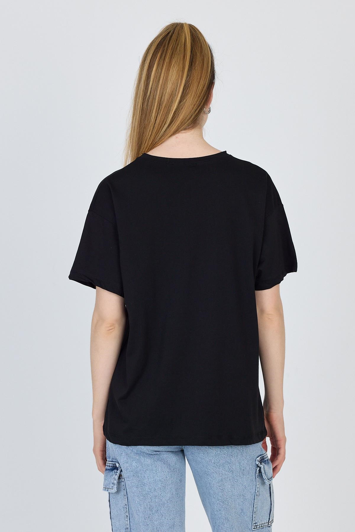 Siyah Yazı Baskılı %100 Pamuk Oversize Tişört 2150-8M