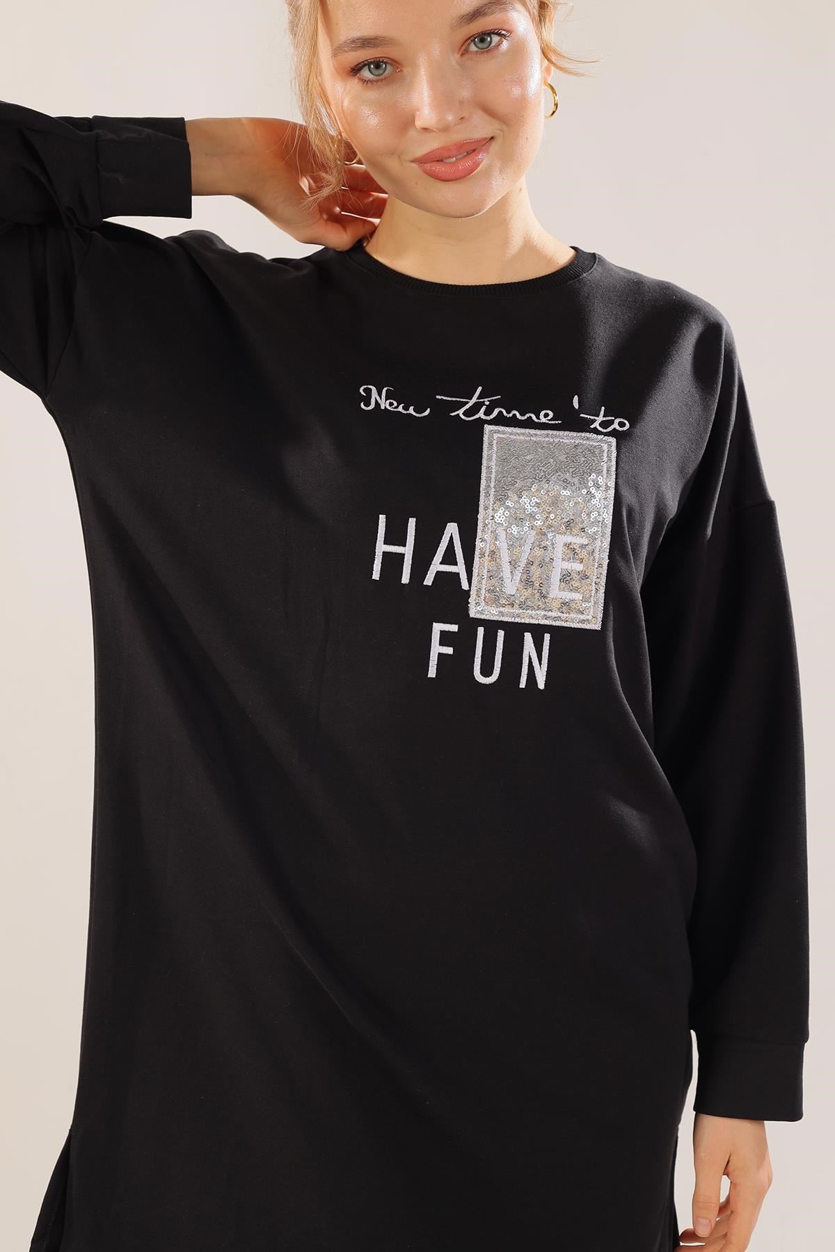 Siyah Yazı Baskılı Sweat 3437