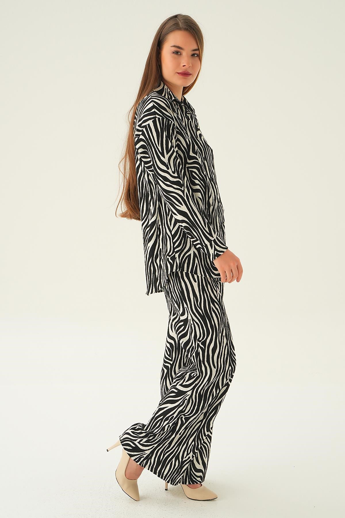 Siyah Zebra Desen Pantolon Takım 4115A