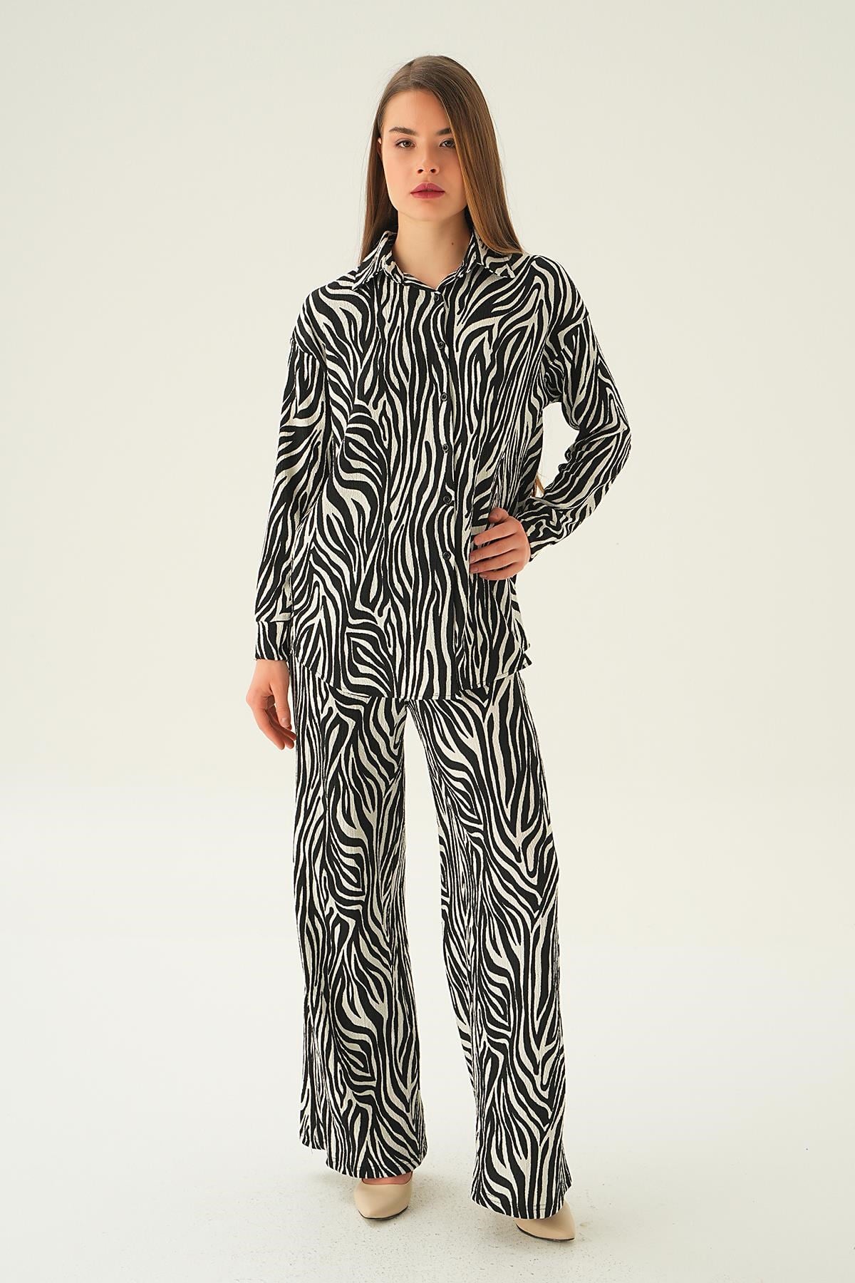 Siyah Zebra Desen Pantolon Takım 4115A