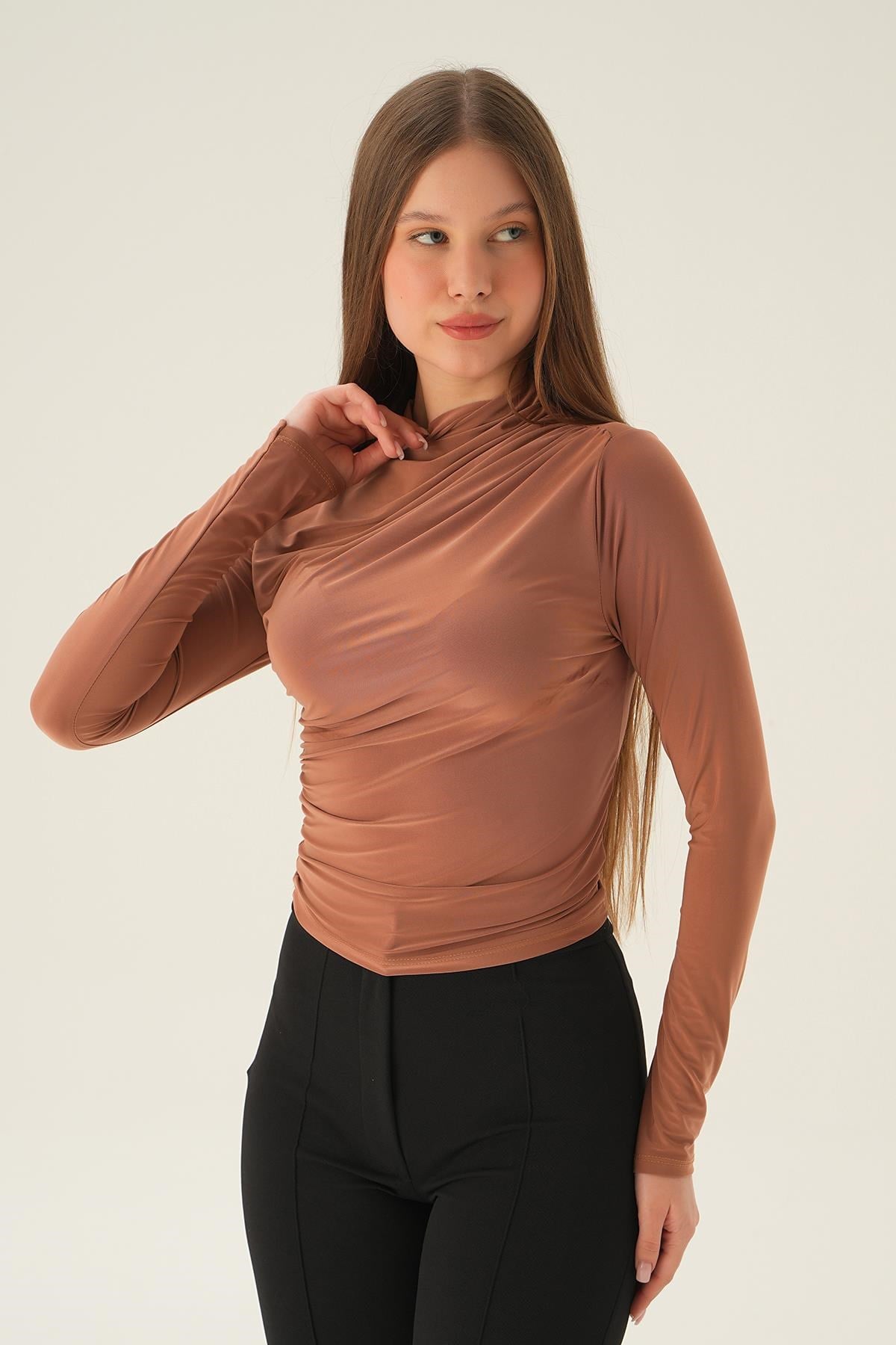 Taba Omuz Pileli Bluz 3568