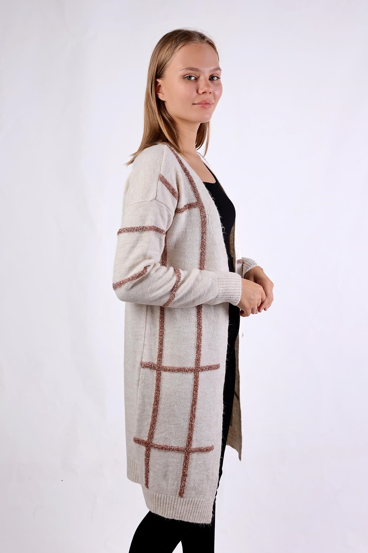 Taş Sim Detay Yumoş Hırka 652