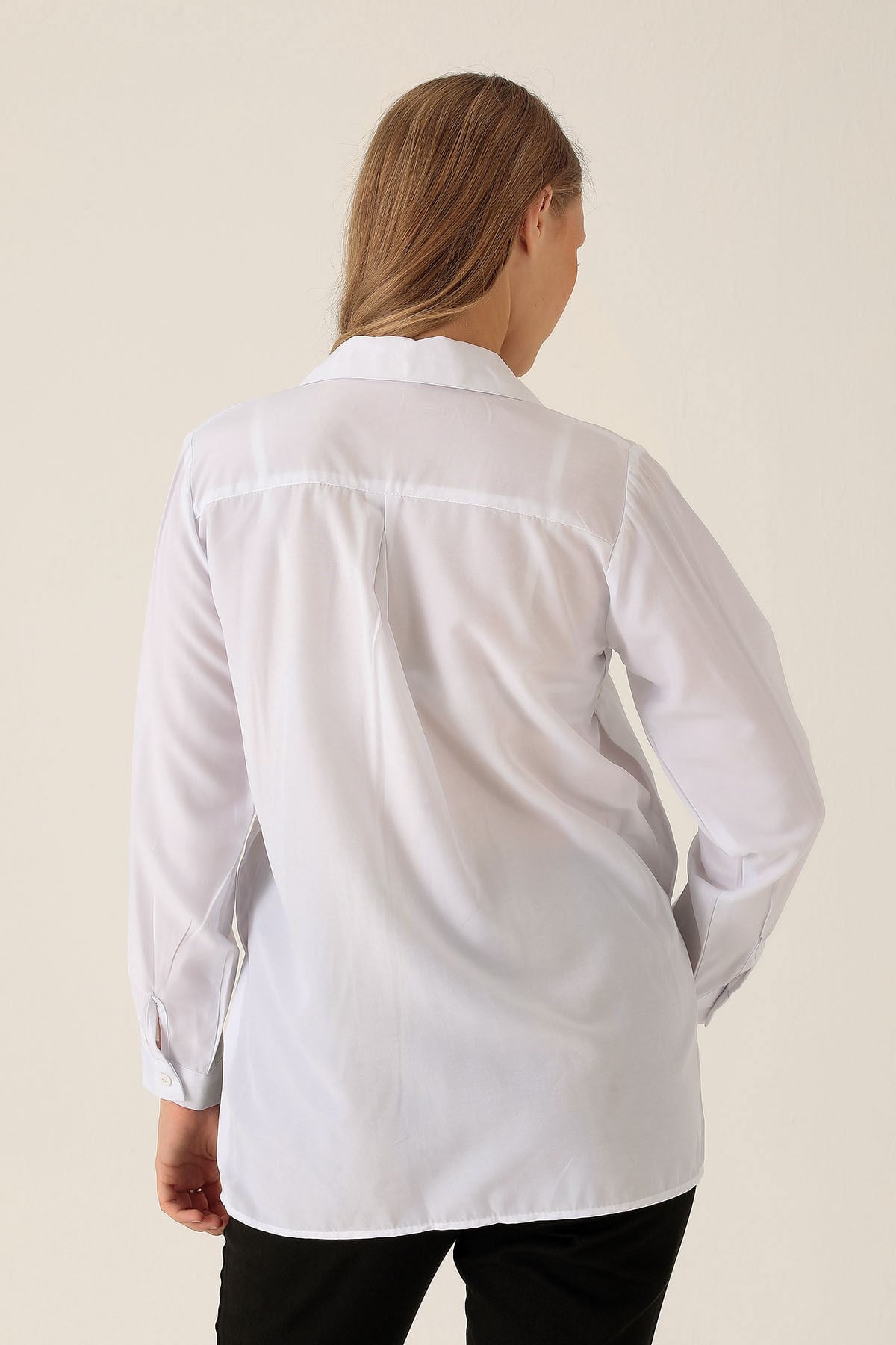 Yandan Çıtçıtlı Düğmeli Bayan Gömlek - 6508A Beyaz