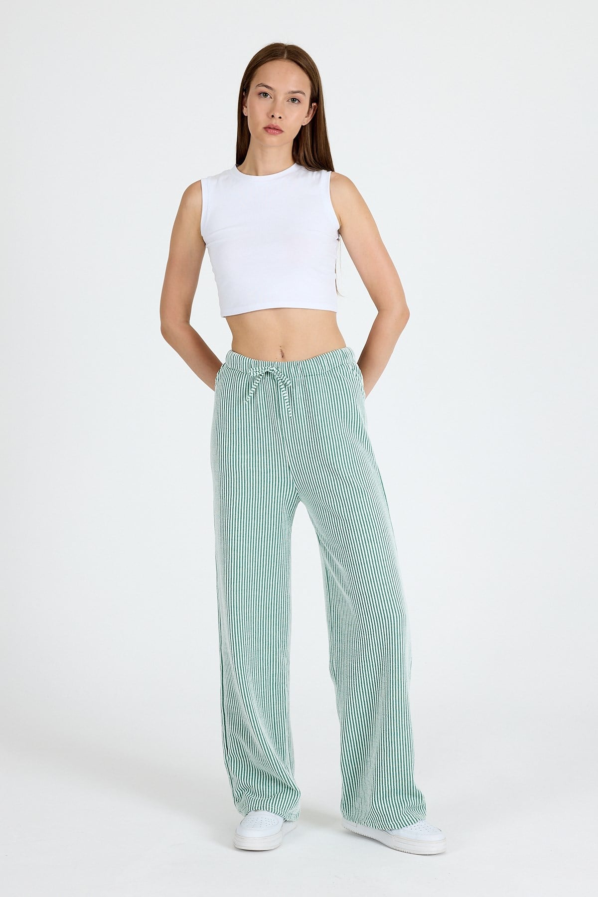 Yeşil Beli Lastikli Çizgili Geniş Paça Dokuma Pantolon 4098