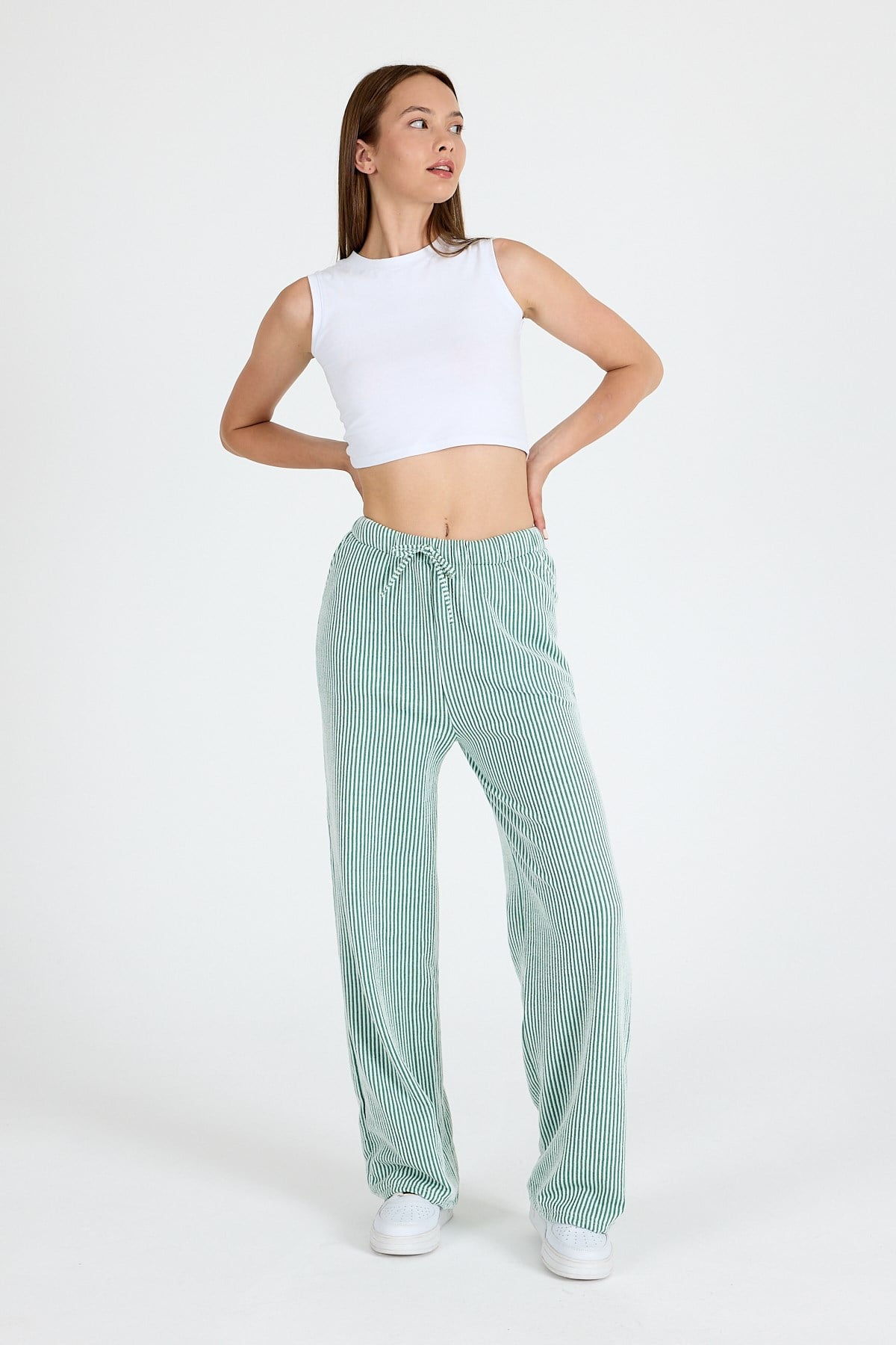 Yeşil Beli Lastikli Çizgili Geniş Paça Dokuma Pantolon 4098