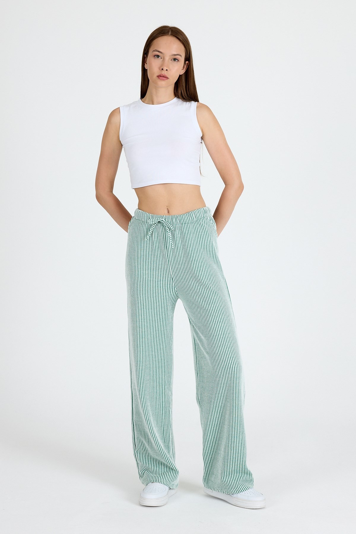 Yeşil Beli Lastikli Çizgili Geniş Paça Dokuma Pantolon 4098