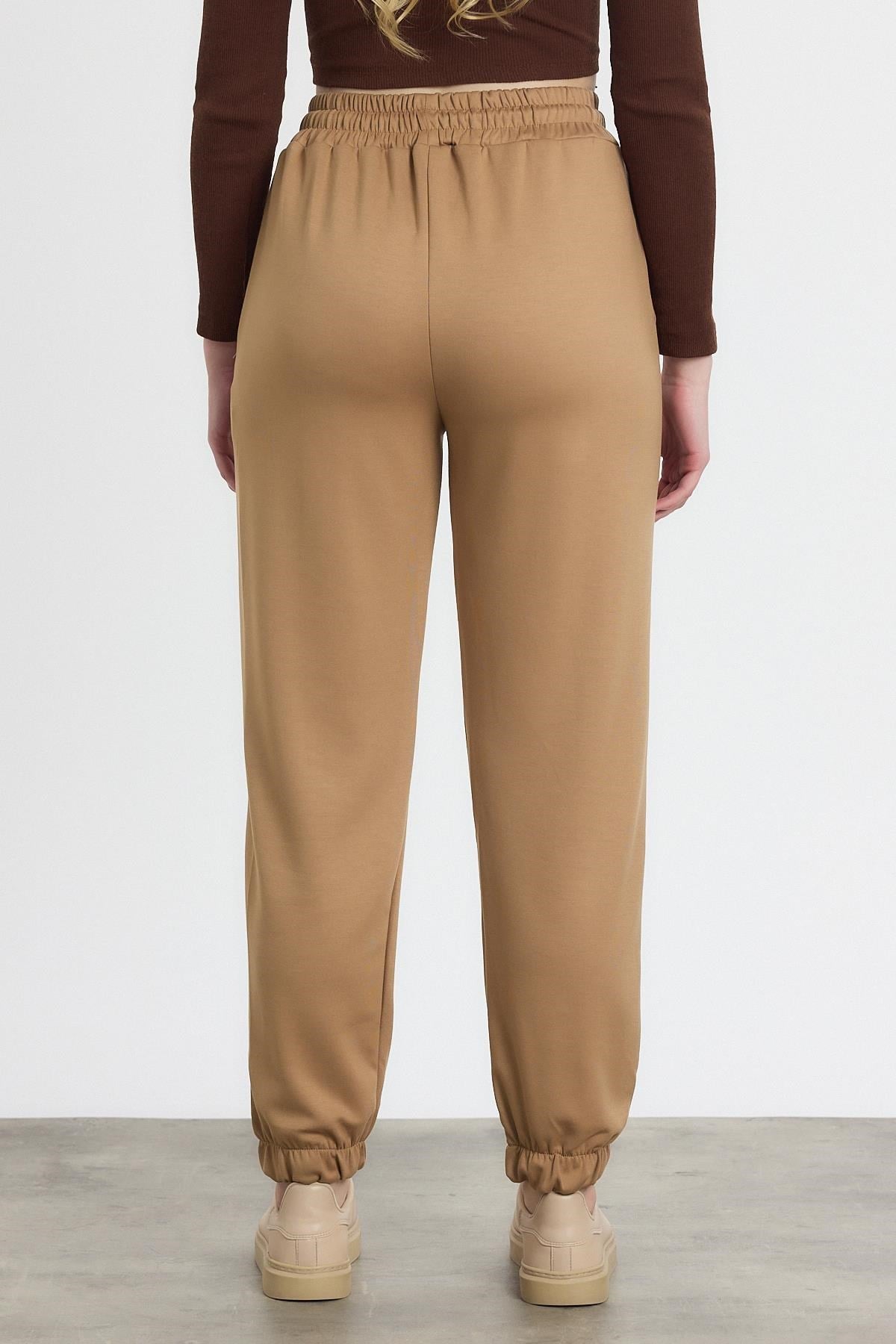 Yumuşak Dokulu Esnek Premium Kumaş Rahat Kalıp Eşofman Altı Camel - 8242