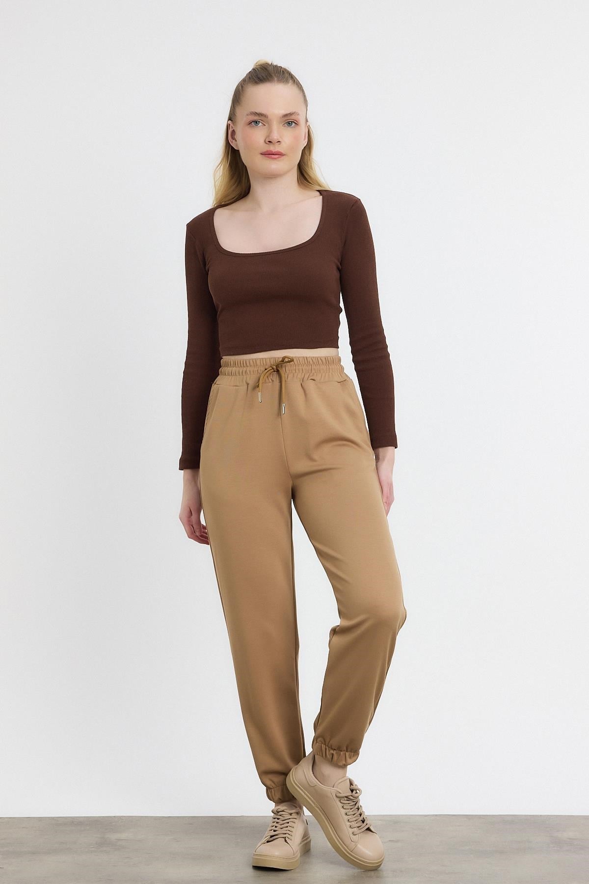 Yumuşak Dokulu Esnek Premium Kumaş Rahat Kalıp Eşofman Altı Camel - 8242