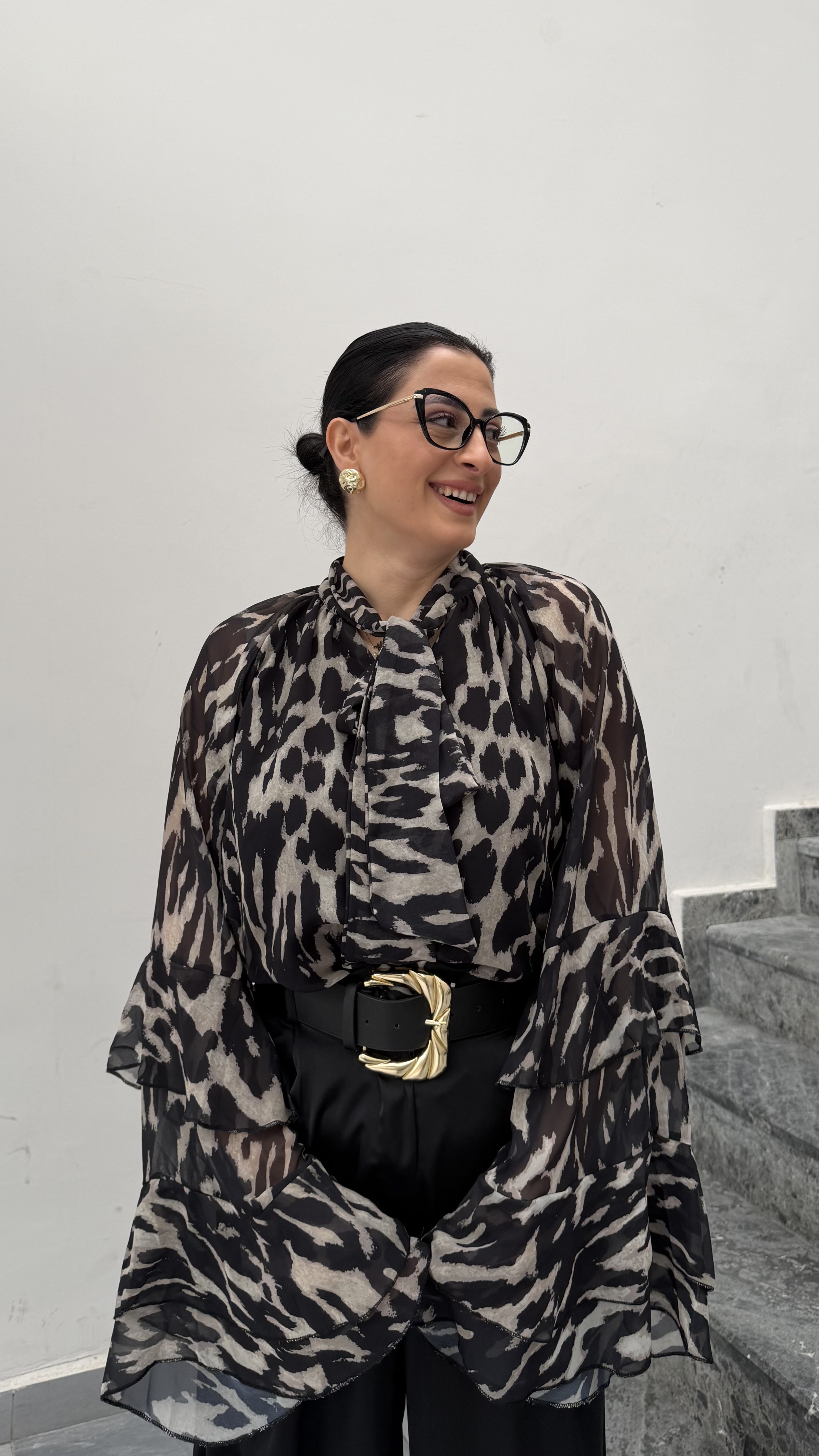 LEOPAR DESENLİ ŞİFON BLUZ-SİYAH