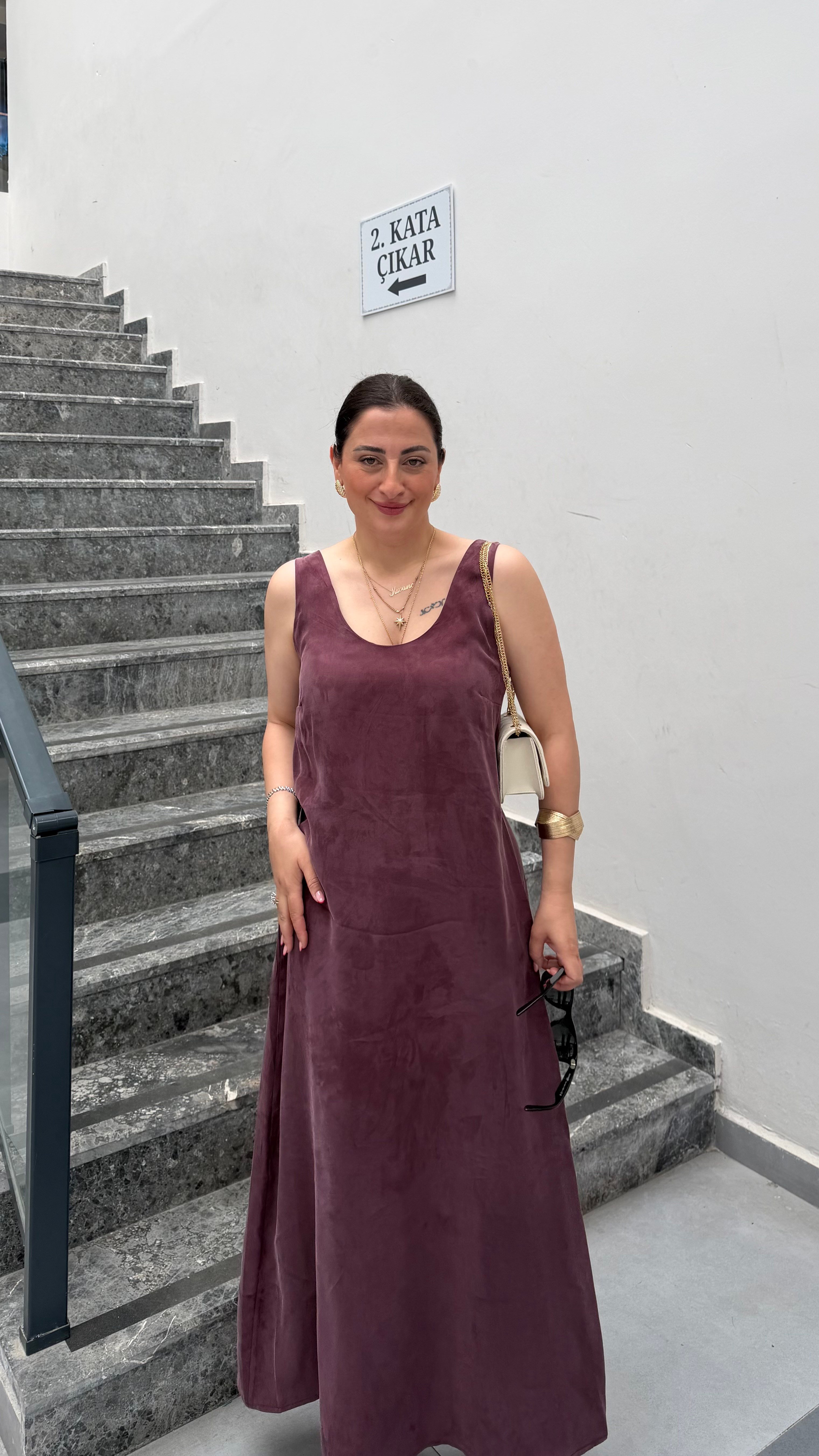 MÜRDÜM TENSEL KUMAŞ KOLSUZ ELBİSE