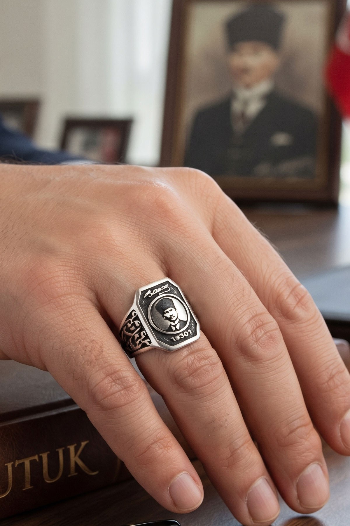 925ayar Gümüş Tasarım Kemal Atatürk İmzalı 925 ayar Gümüş Tasarım Yüzük