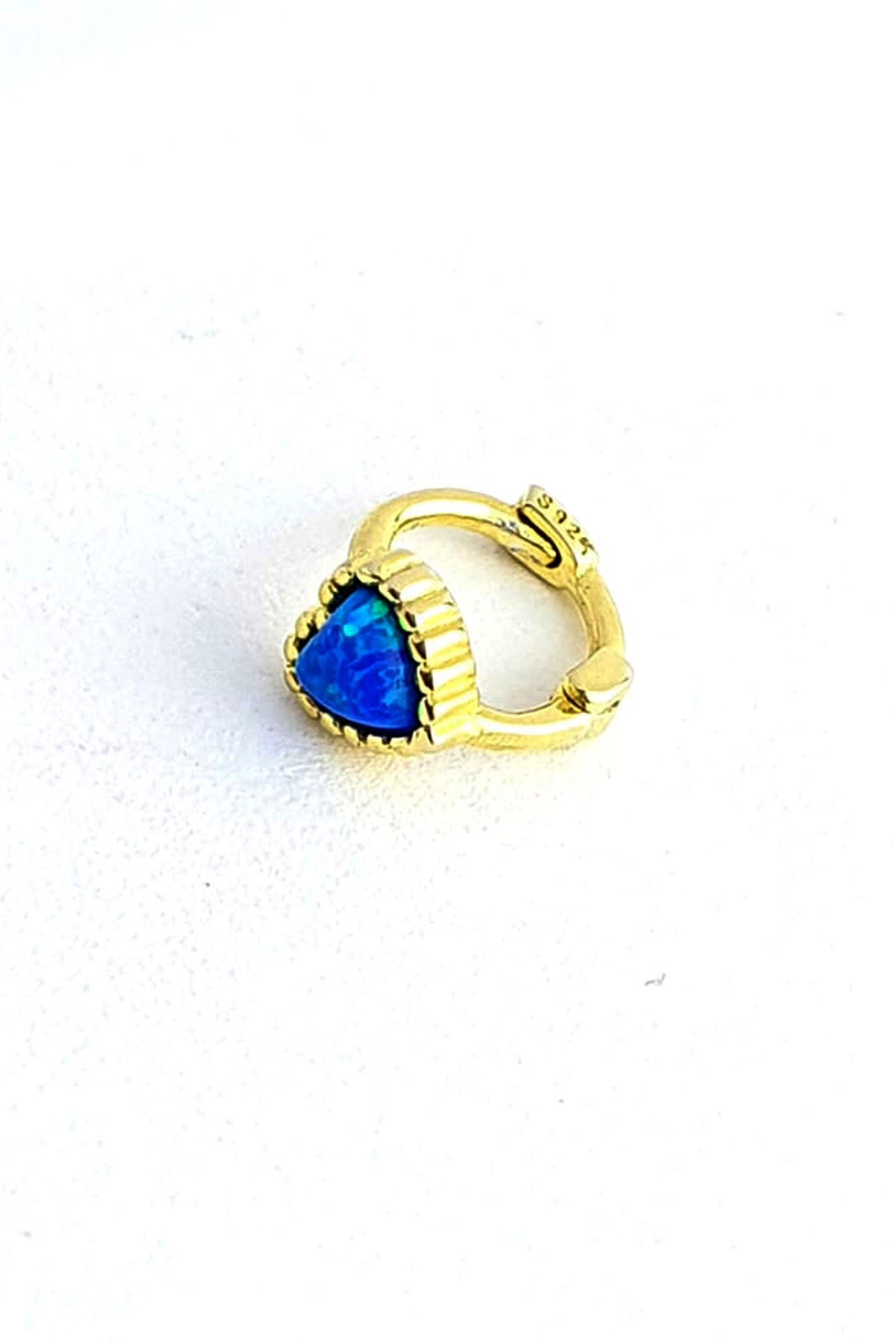 Opal Taşlı Kalp Figürlü 925ayar Gümüş Üzerine Altın Kaplama Tragus minimal halka küpe 