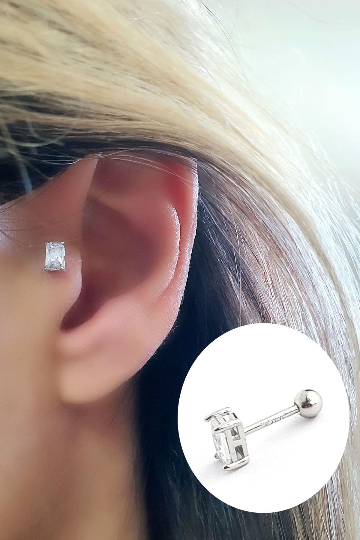 Pırlanta Parlaklığında Baget Zirkon Taşlı 925ayar Gümüş Tragus Helix piercing 